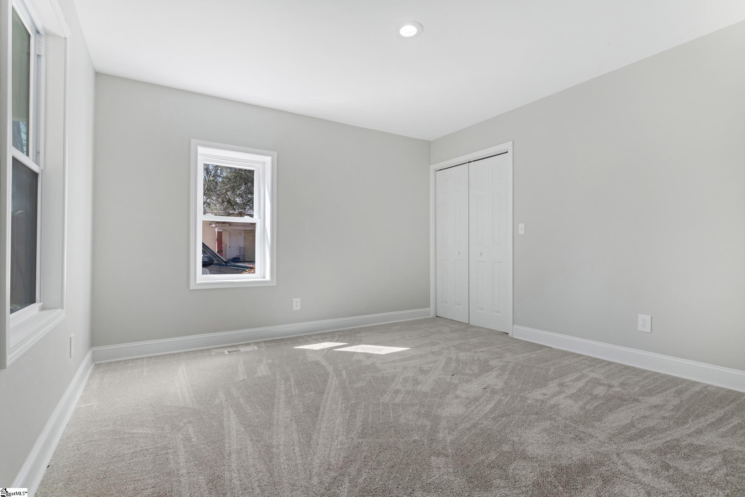 340 W Peachtree Street Woodruff, SC 29388