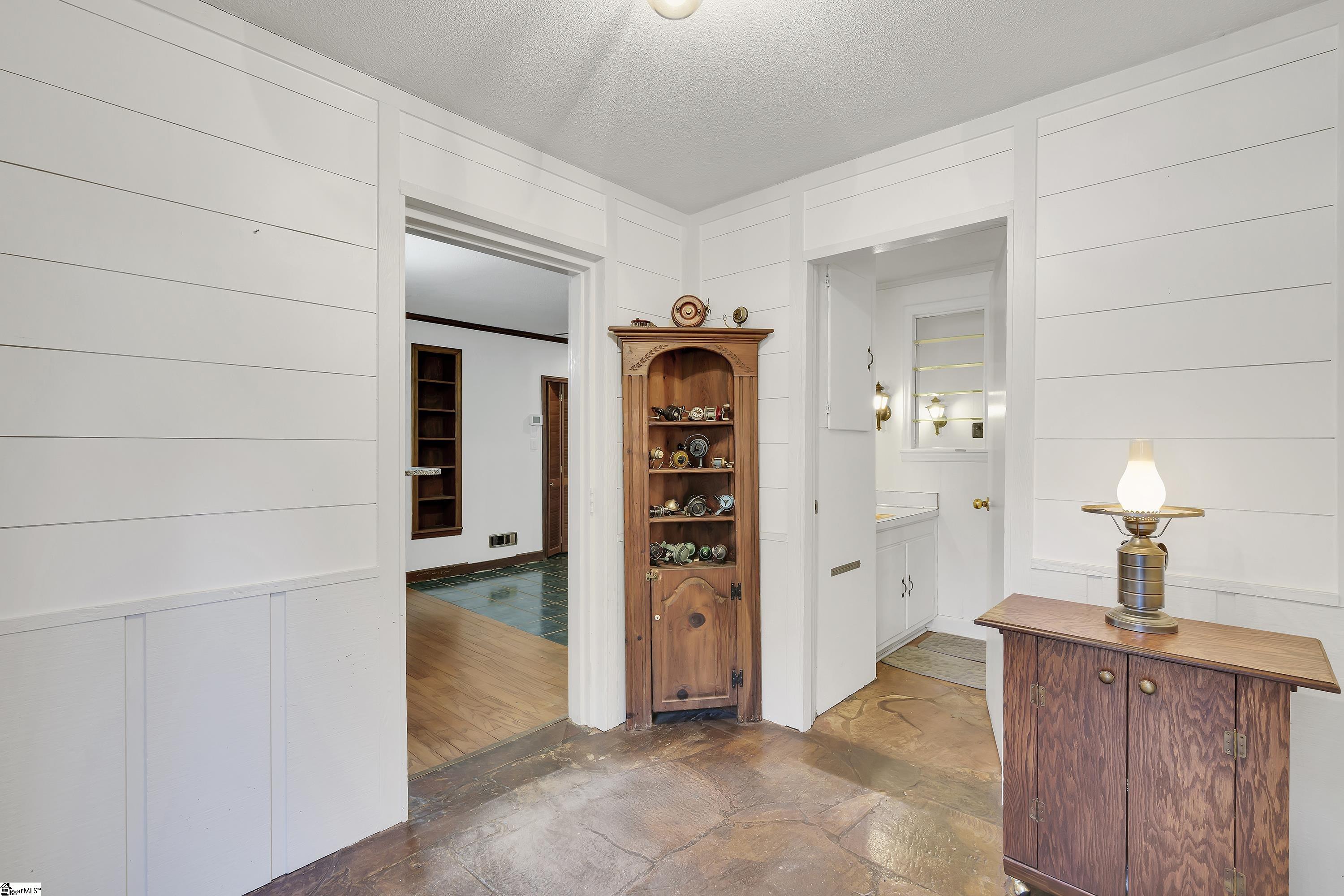215 Cedar Street Anderson, SC 29626