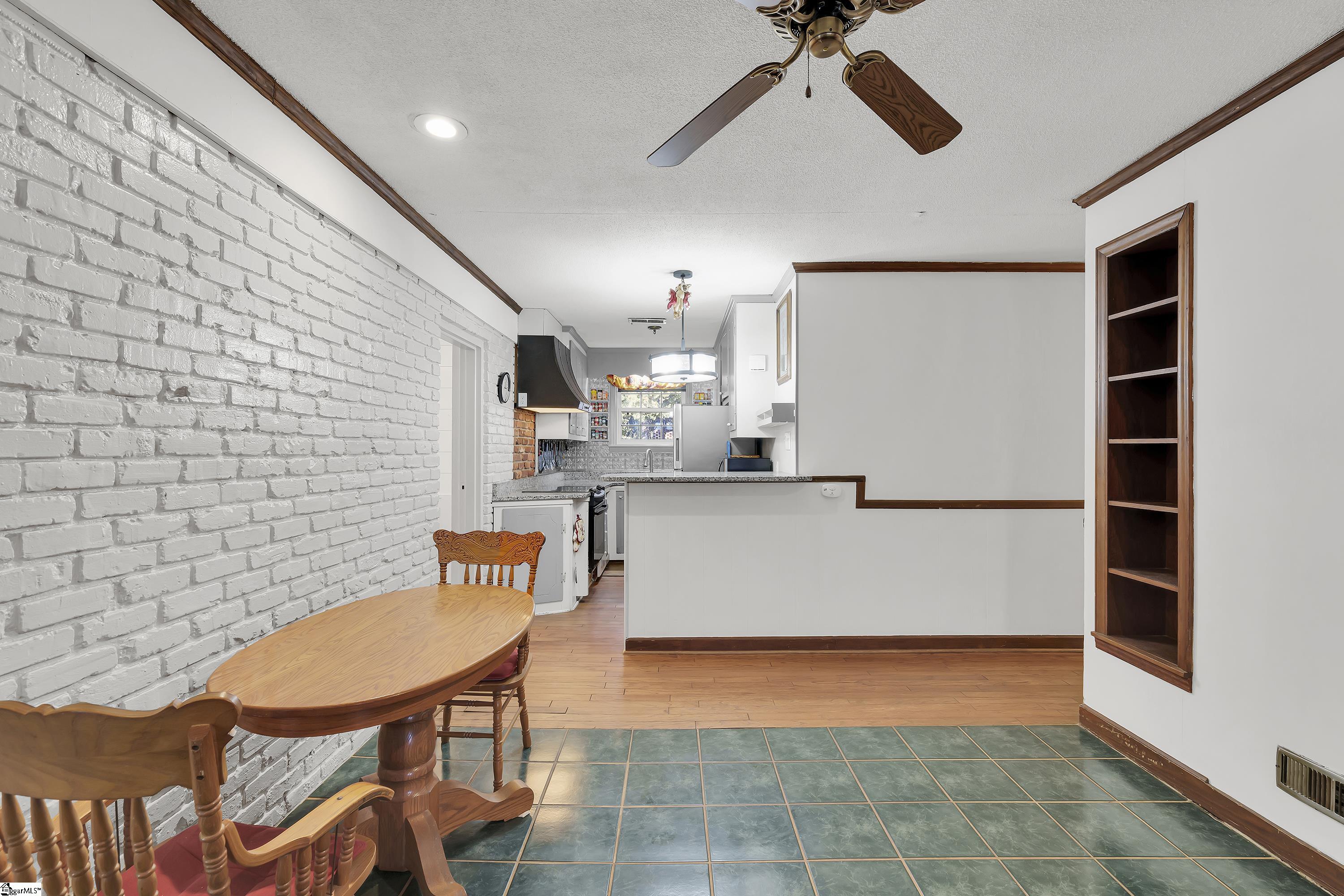 215 Cedar Street Anderson, SC 29626