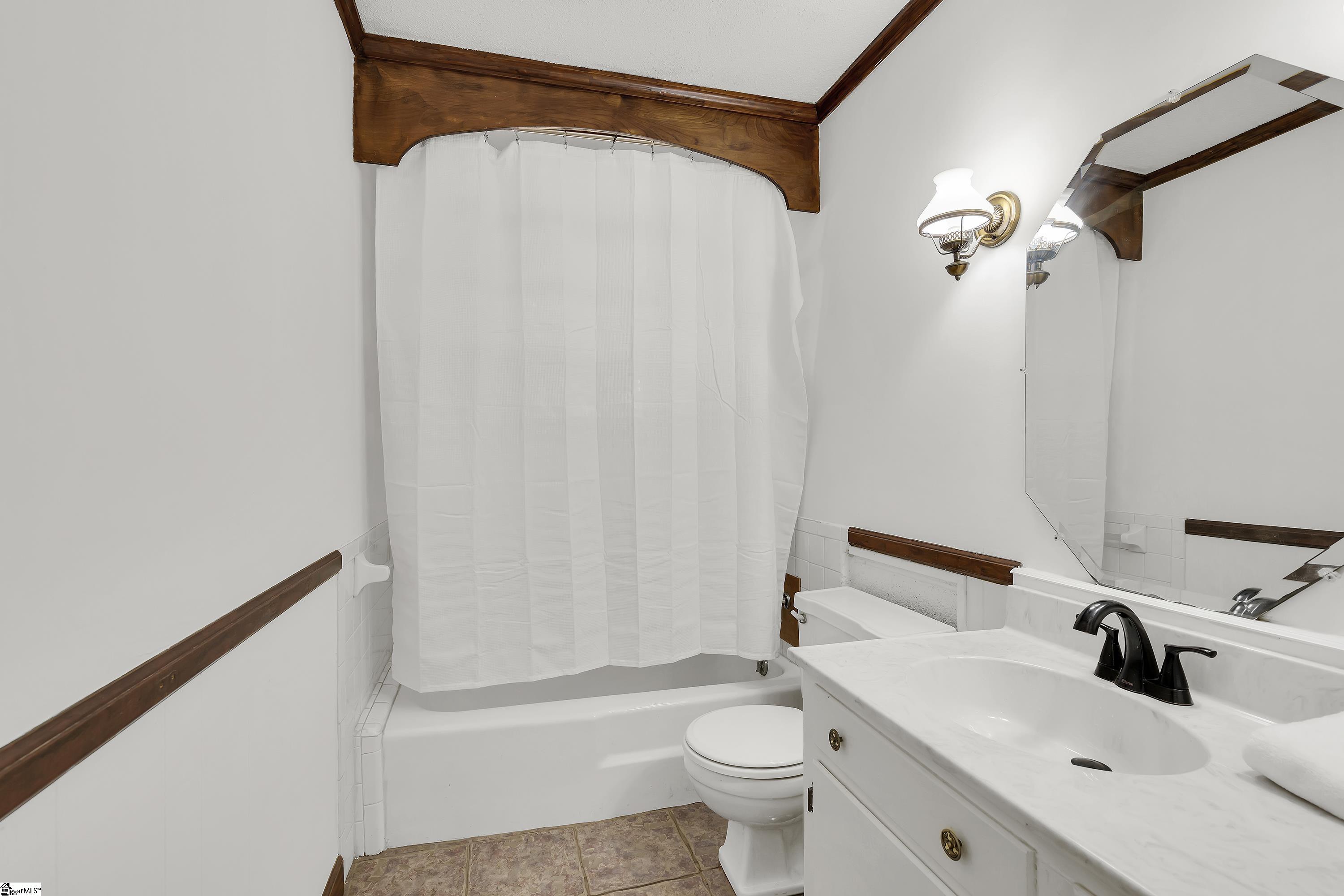 215 Cedar Street Anderson, SC 29626