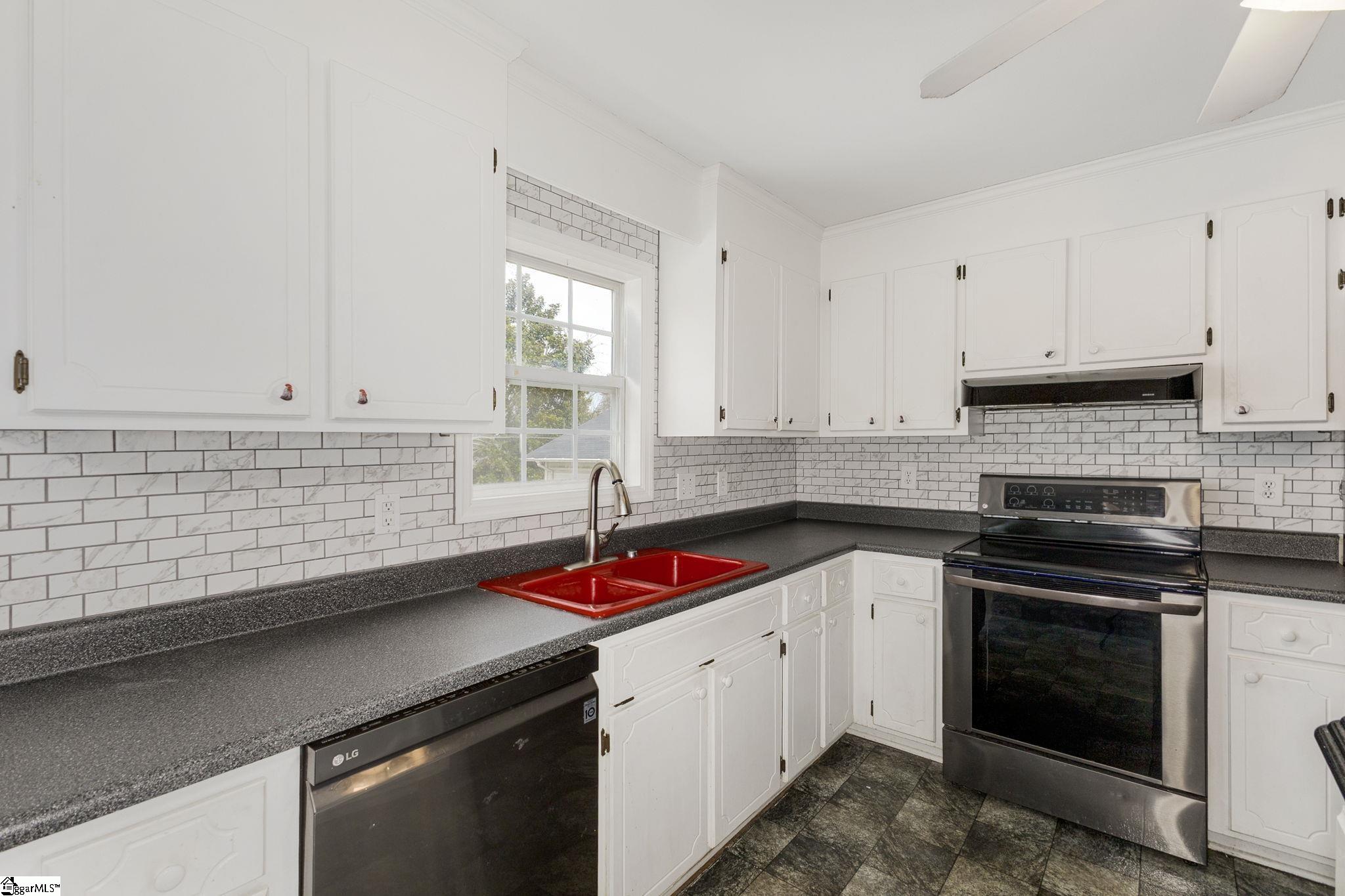 401 Claremont Circle Spartanburg, SC 29301