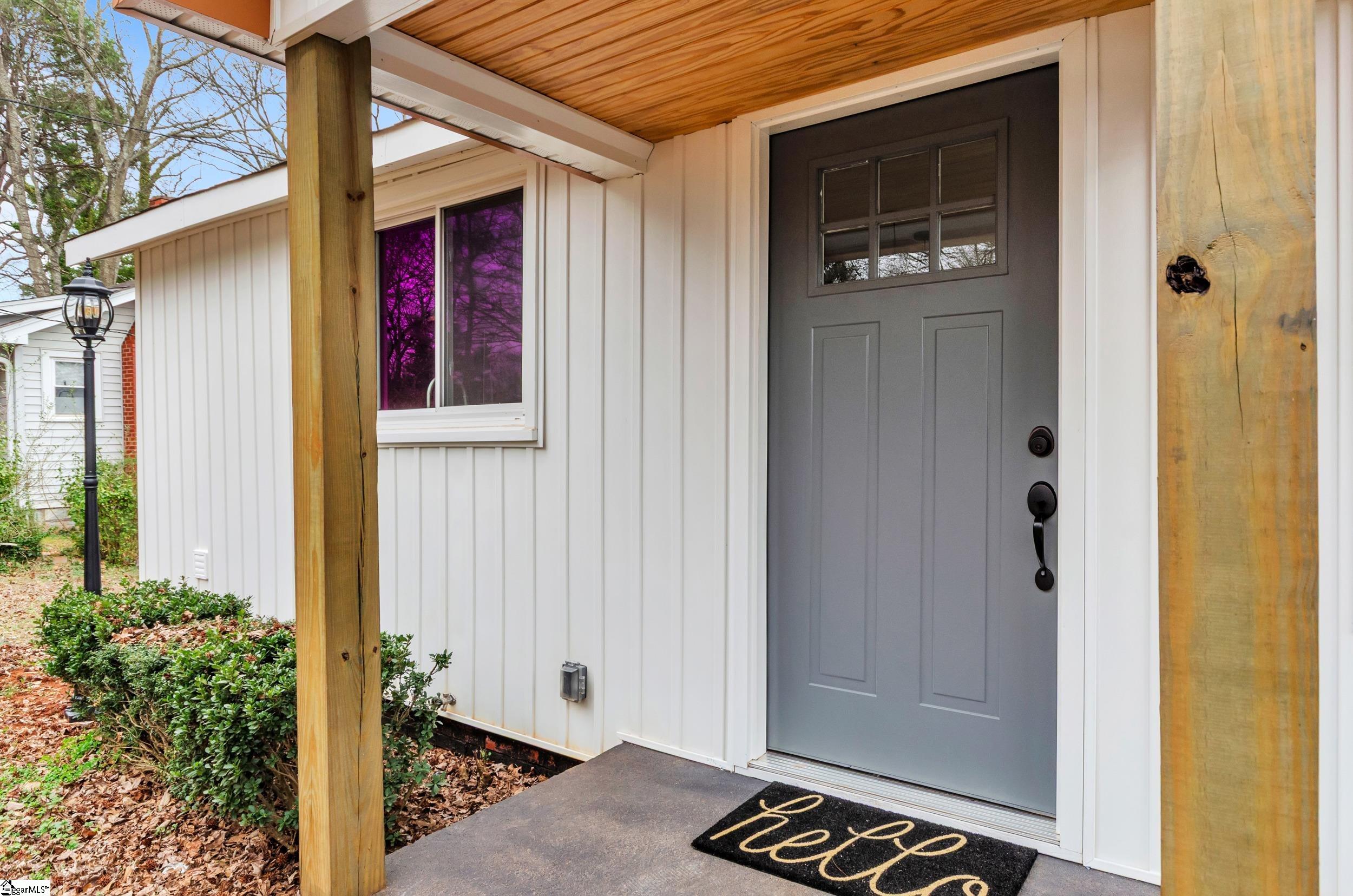 11 Woodland Drive Greenville, SC 29617