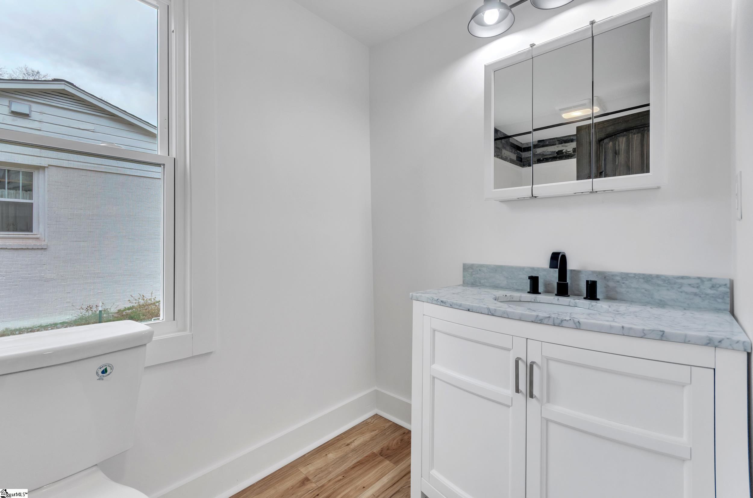 11 Woodland Drive Greenville, SC 29617