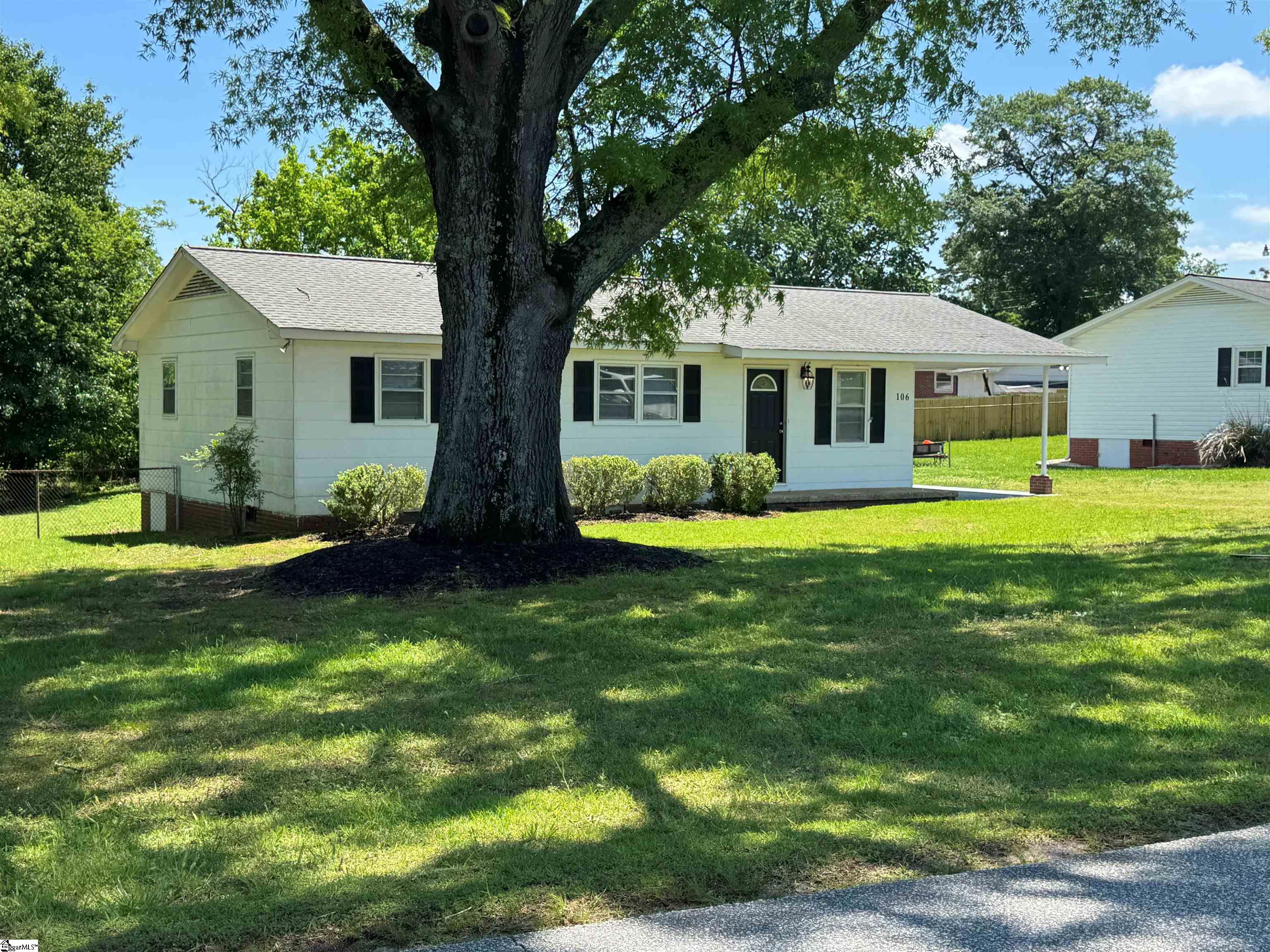 106 Cloverdale Drive Boiling Springs, SC 29316