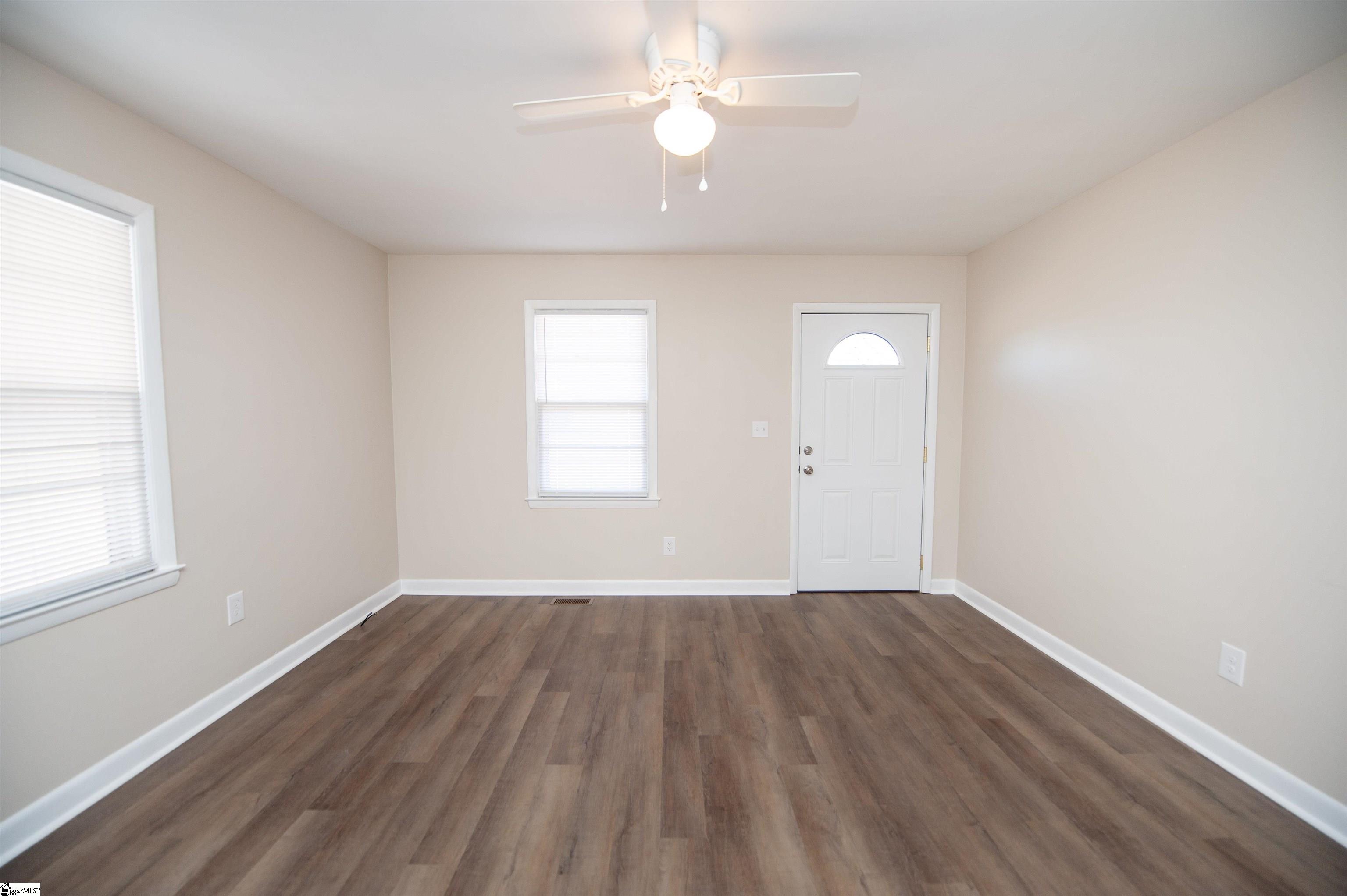 106 Cloverdale Drive Boiling Springs, SC 29316