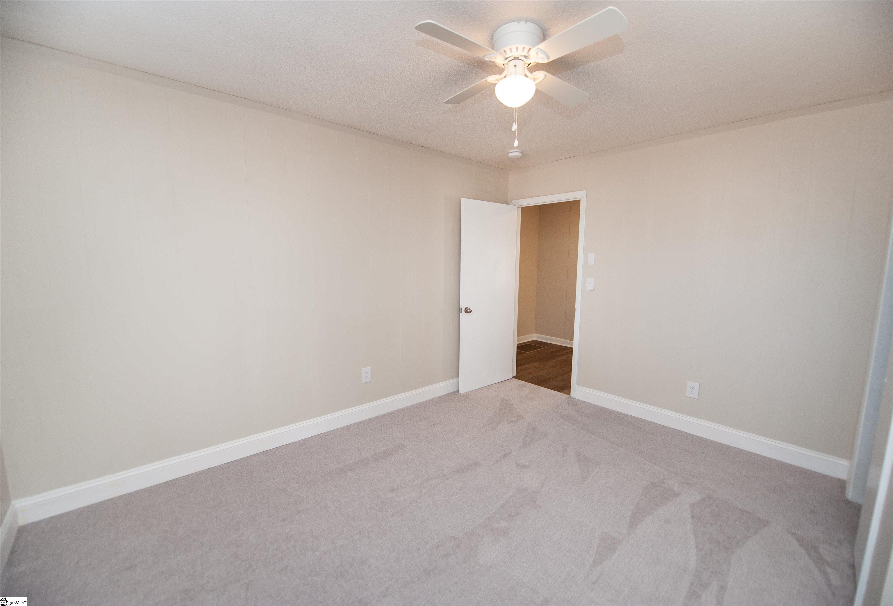 106 Cloverdale Drive Boiling Springs, SC 29316