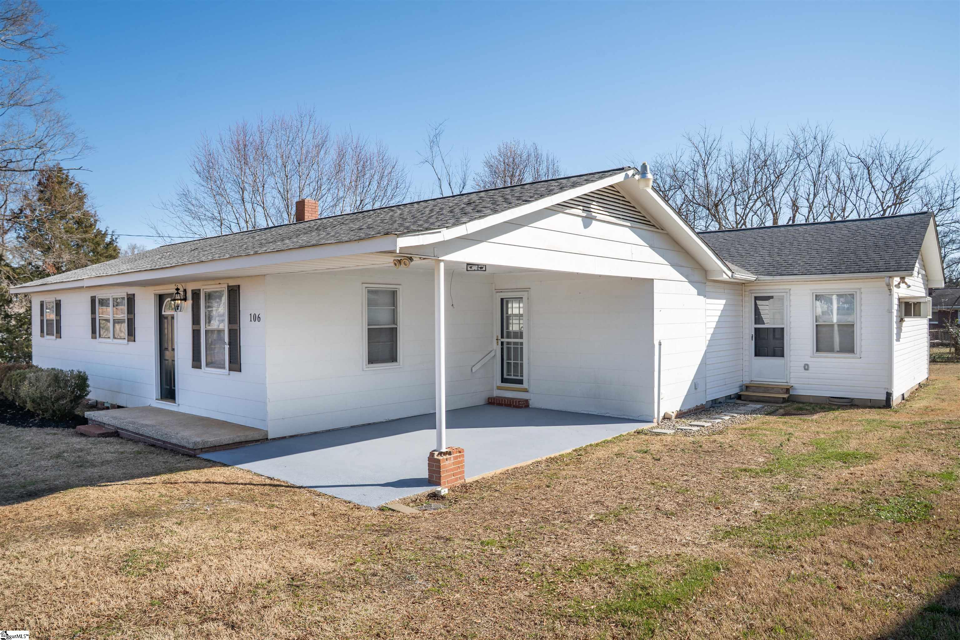 106 Cloverdale Drive Boiling Springs, SC 29316