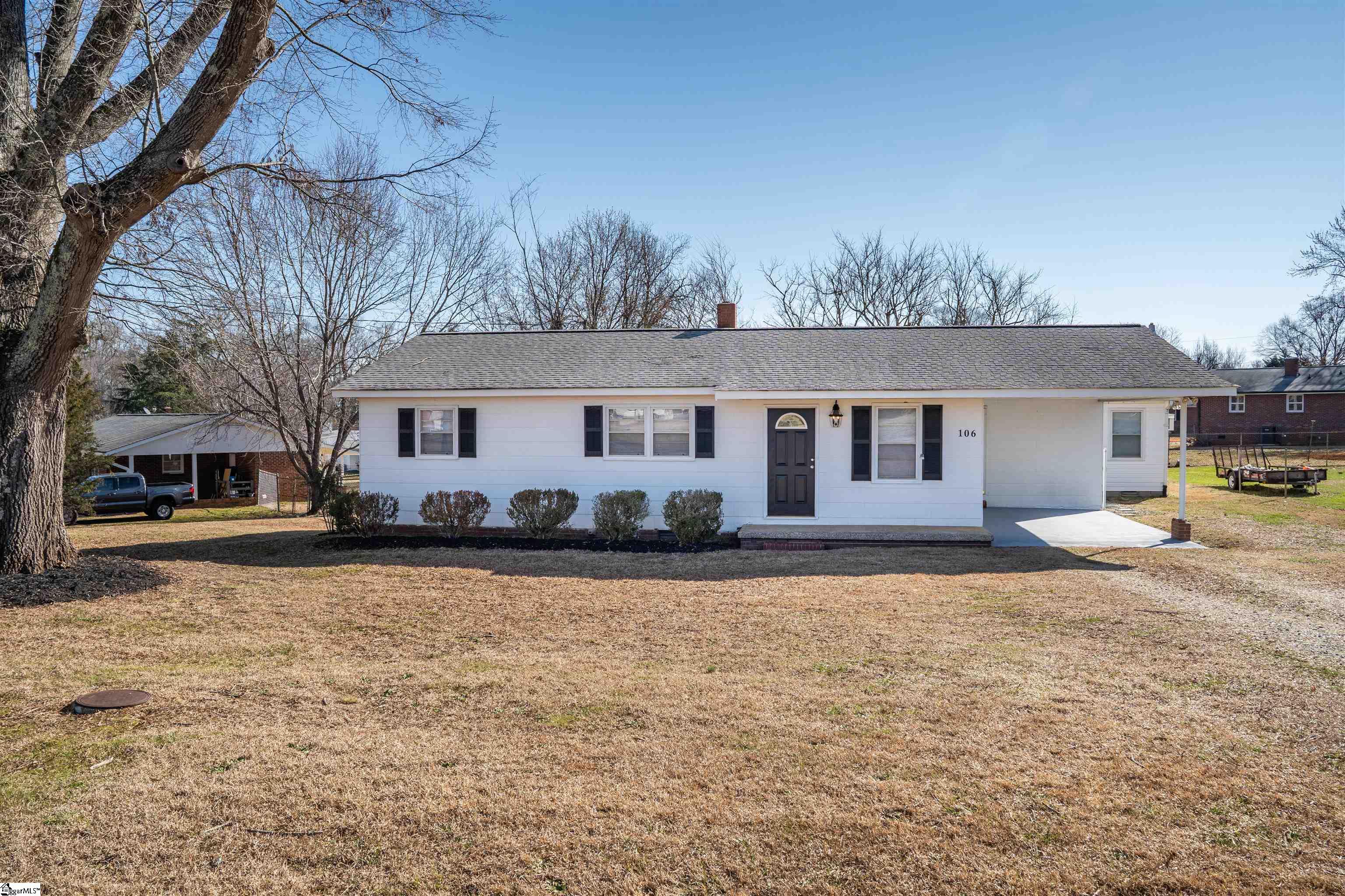 106 Cloverdale Drive Boiling Springs, SC 29316