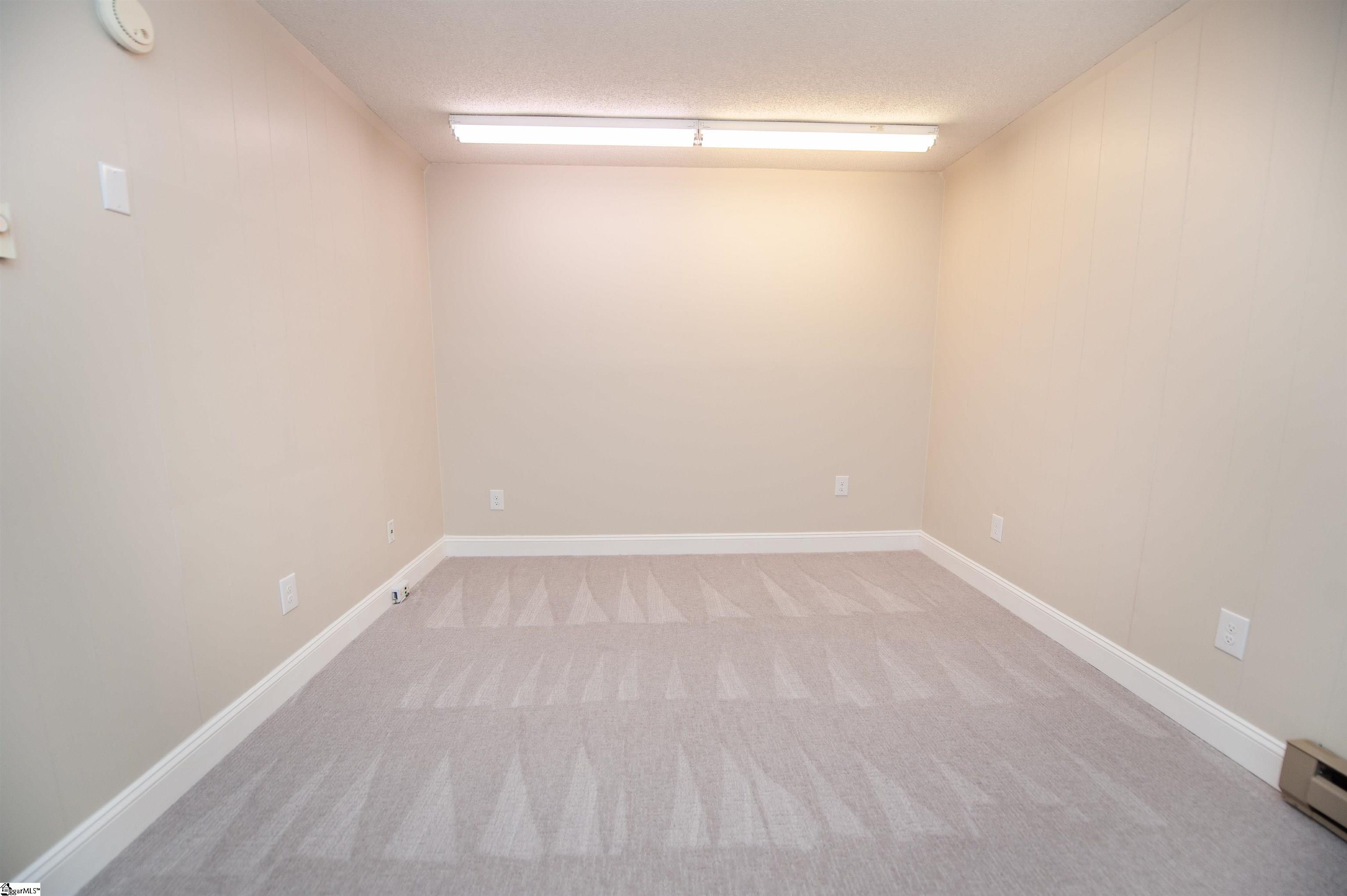 106 Cloverdale Drive Boiling Springs, SC 29316