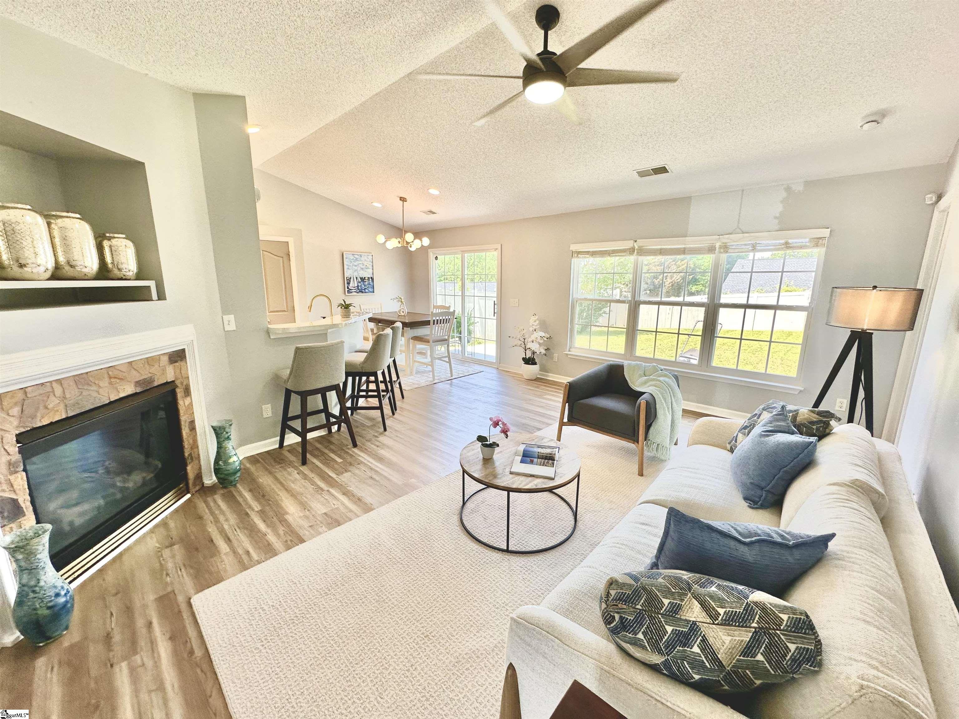 10 Crestbrook Drive Greenville, SC 29607