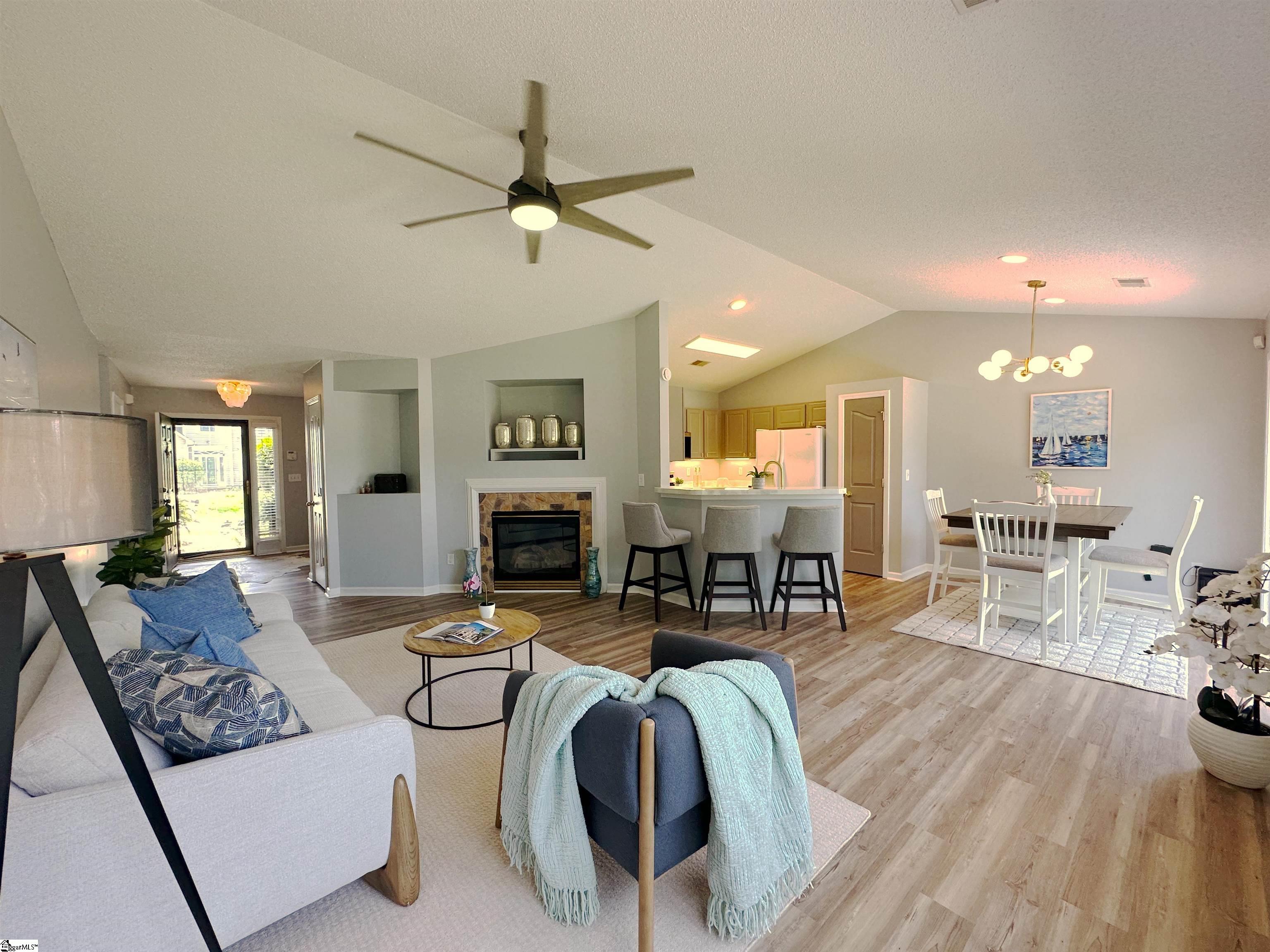 10 Crestbrook Drive Greenville, SC 29607