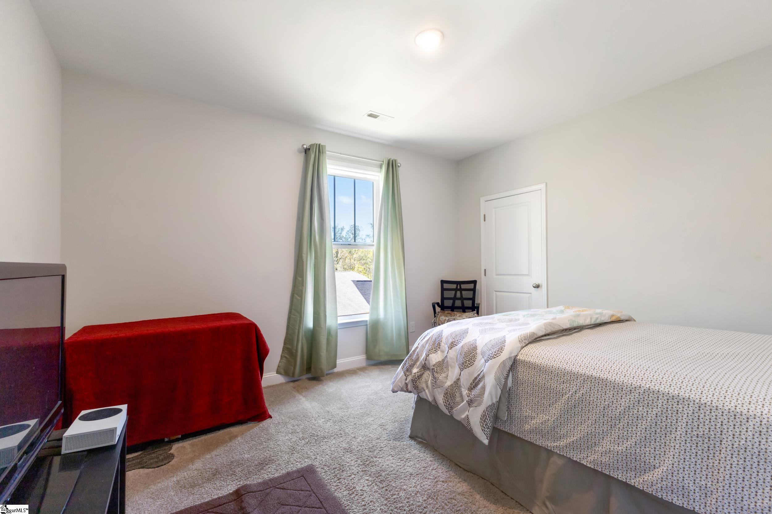615 Forden Drive Wellford, SC 29385