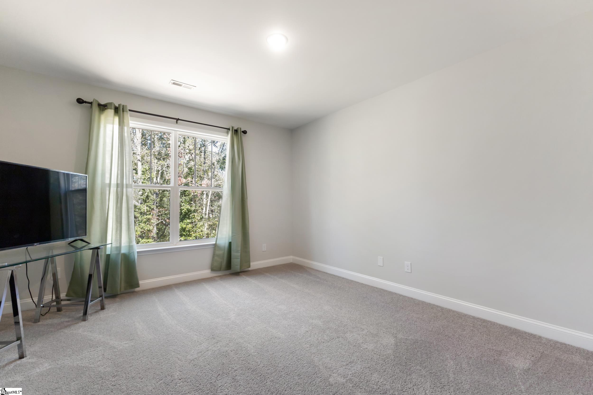 615 Forden Drive Wellford, SC 29385