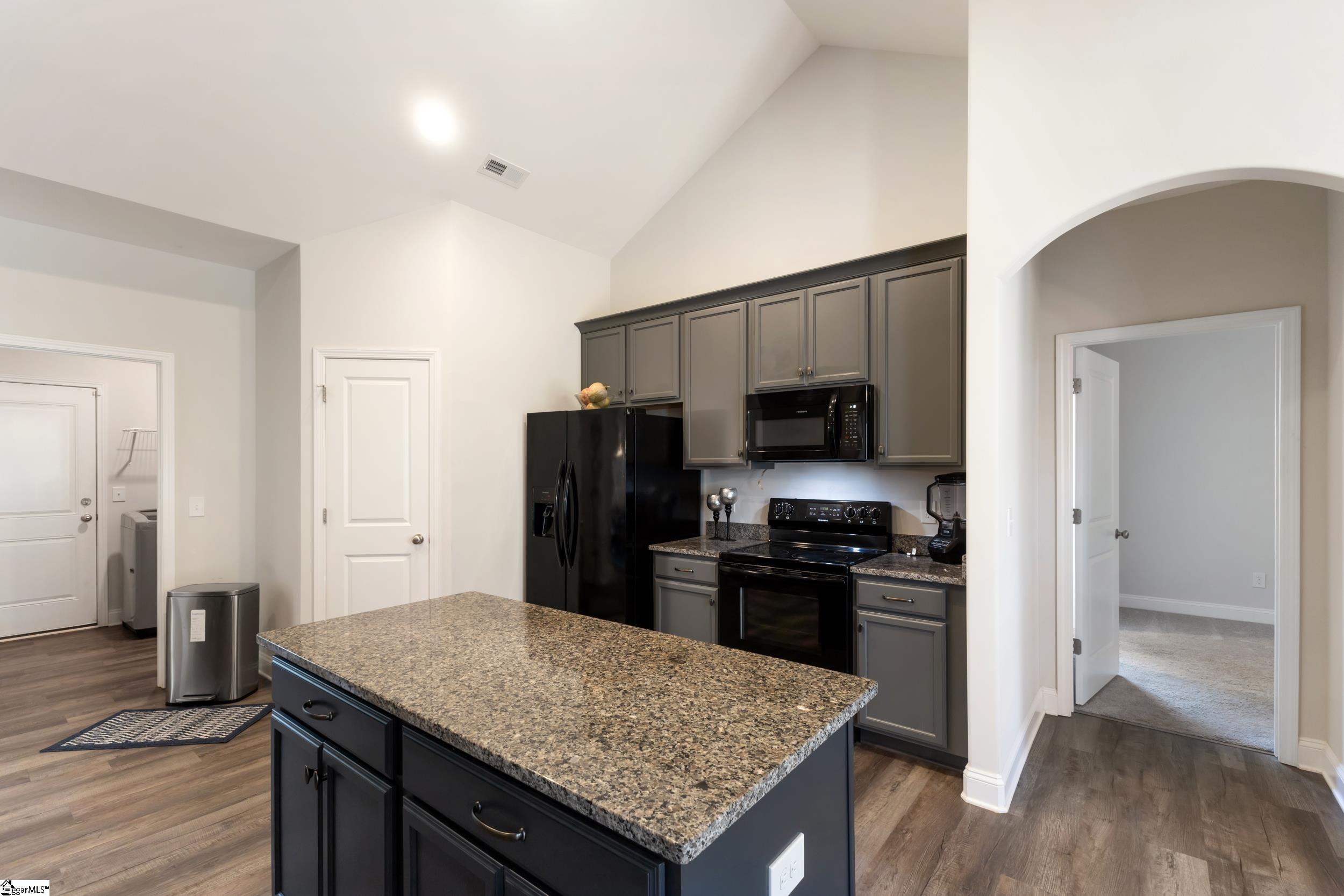 615 Forden Drive Wellford, SC 29385