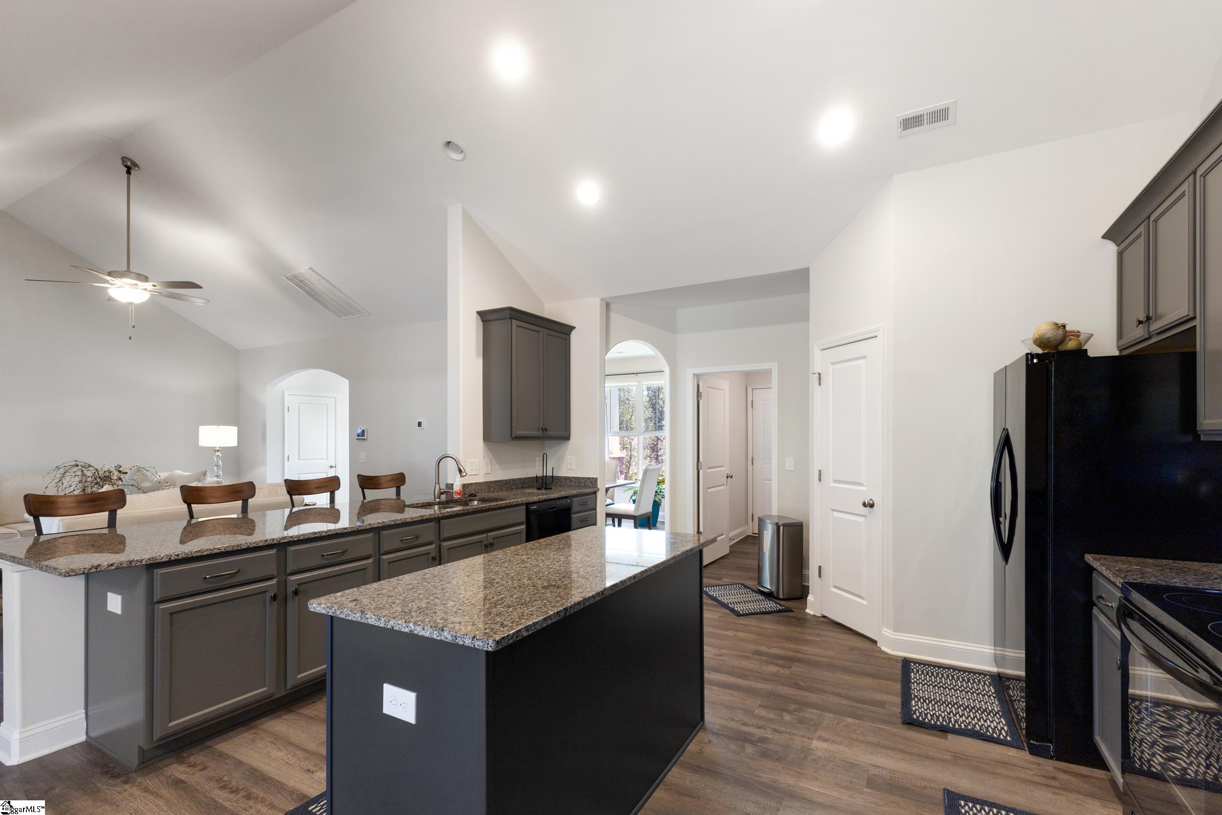 615 Forden Drive Wellford, SC 29385
