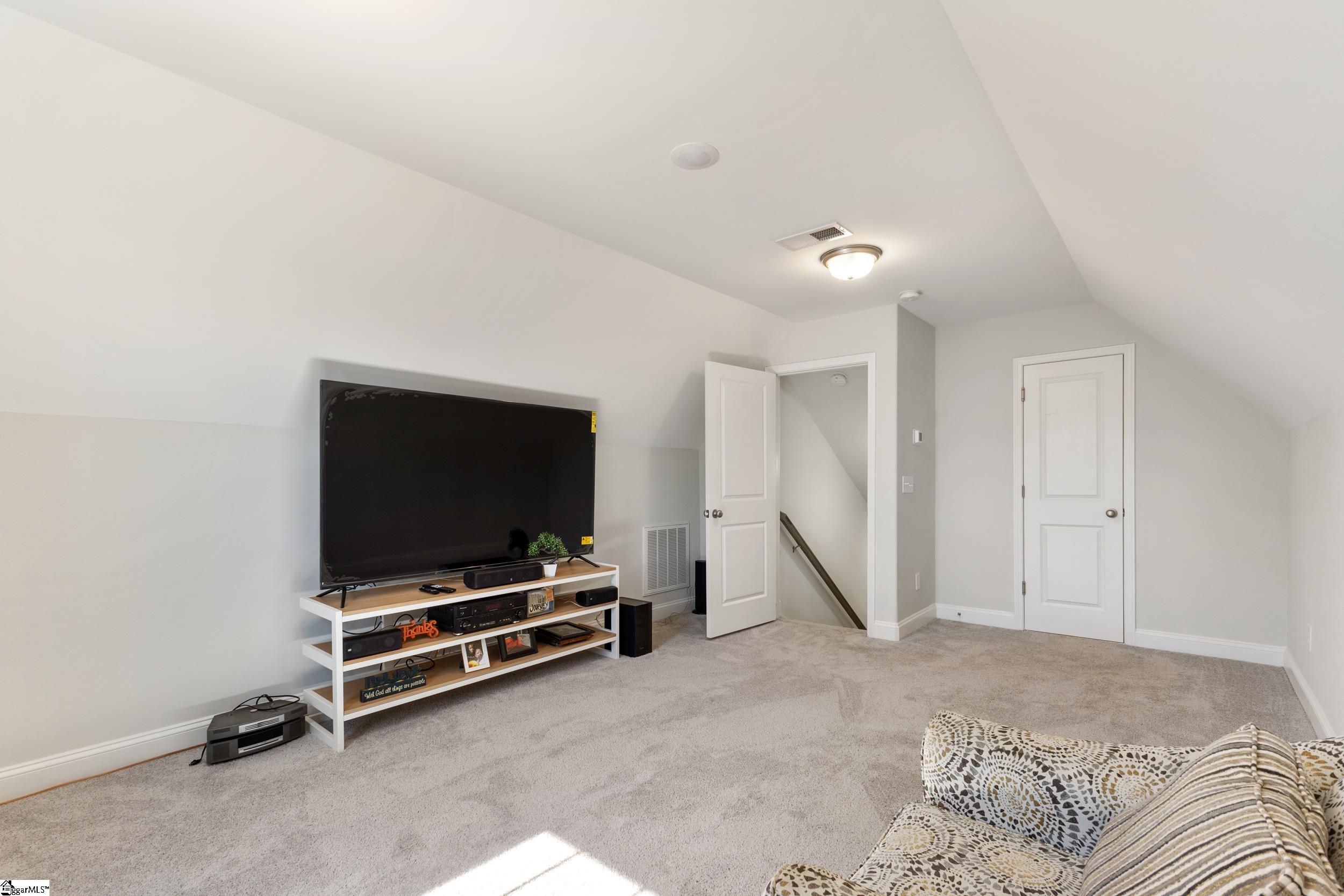 615 Forden Drive Wellford, SC 29385