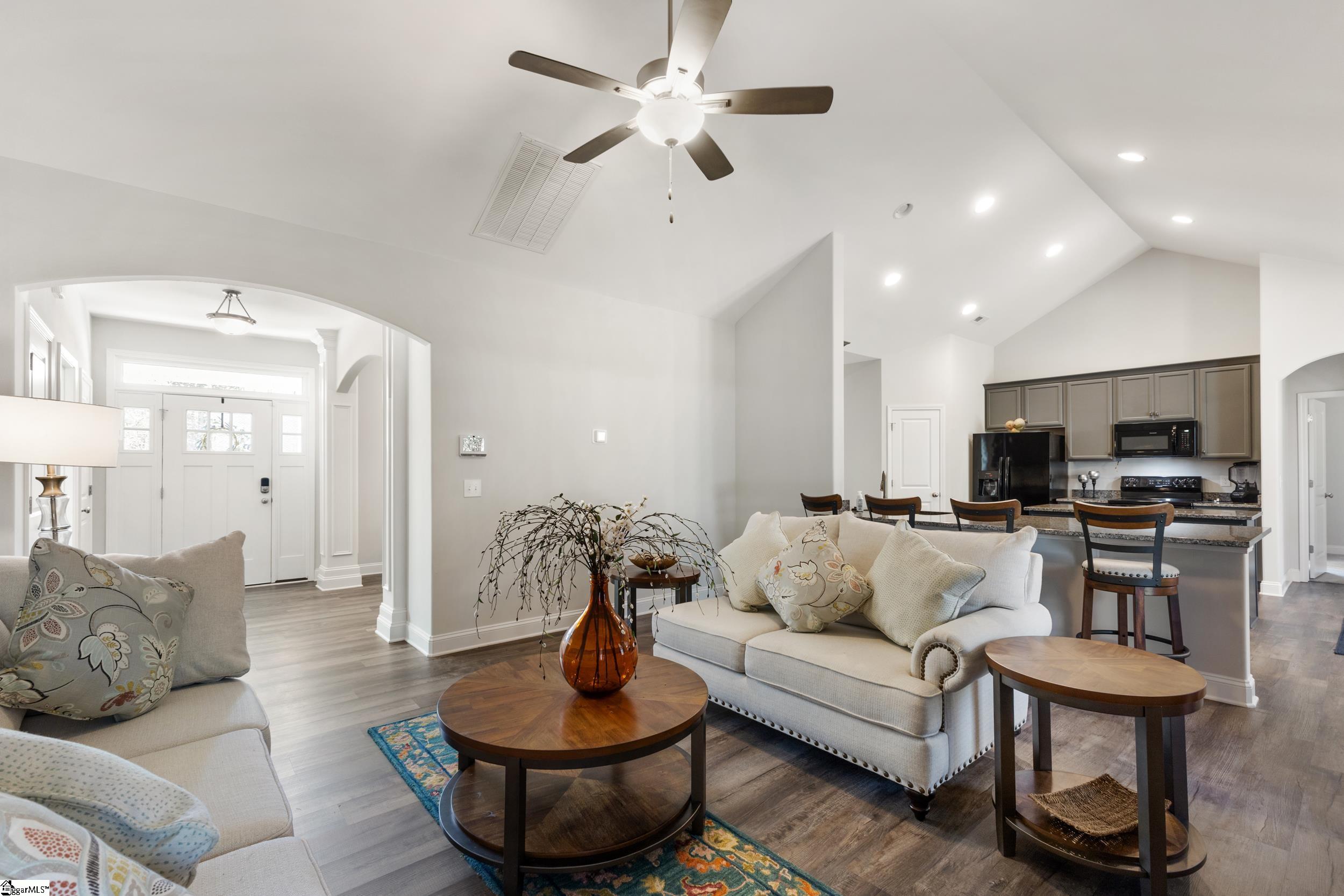 615 Forden Drive Wellford, SC 29385