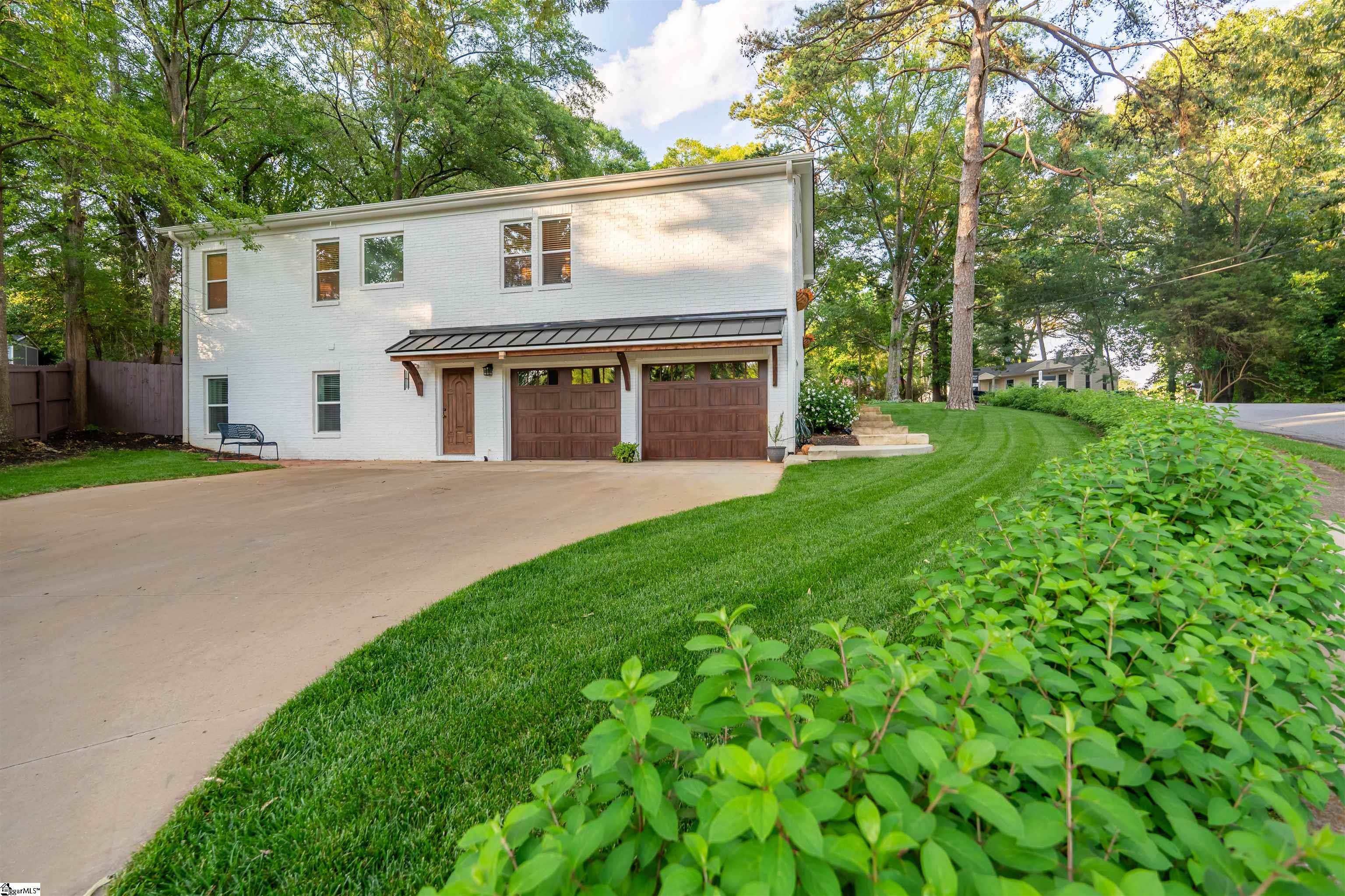2 Prancer Avenue Greenville, SC 29605
