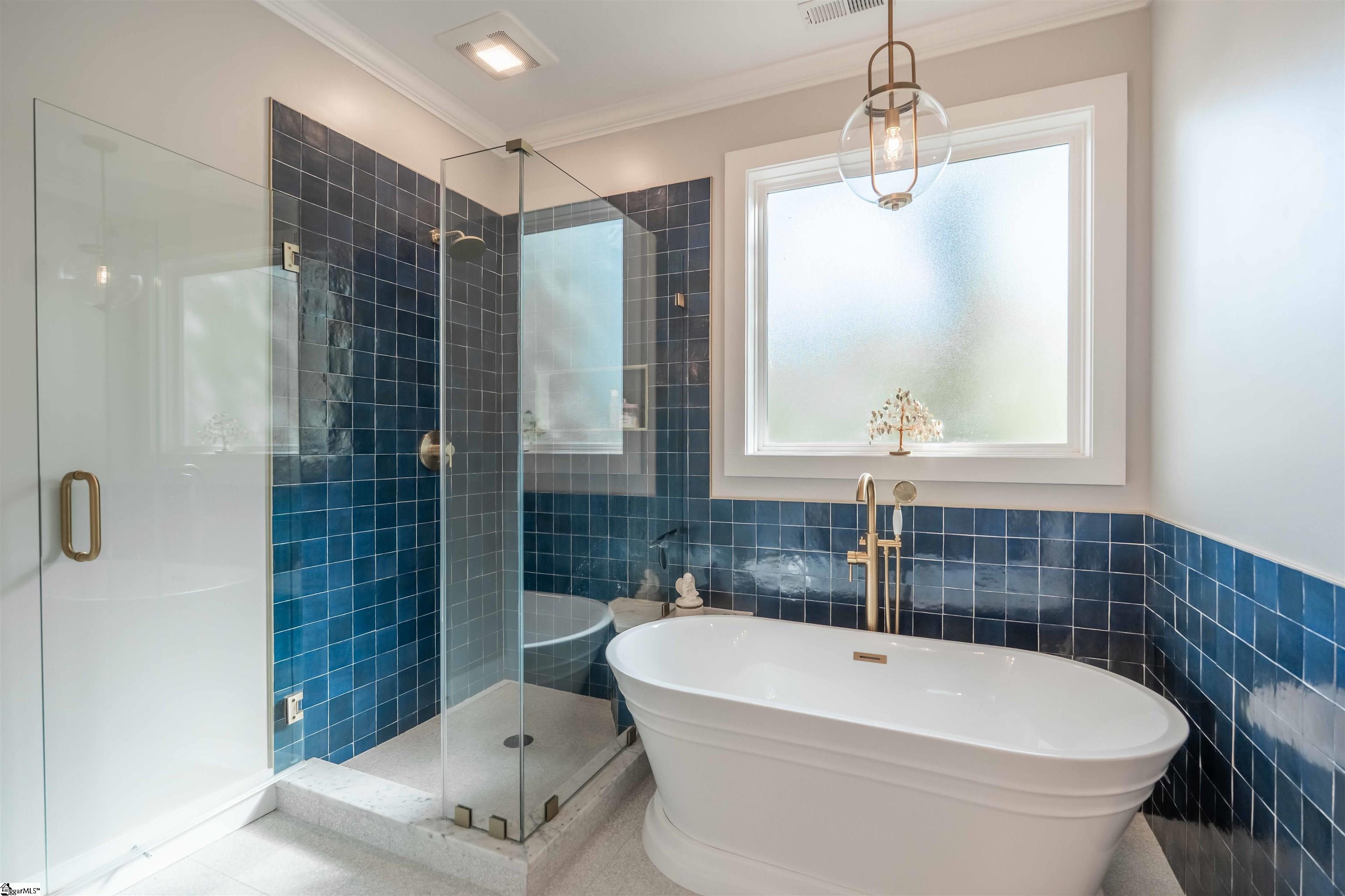 2 Prancer Avenue Greenville, SC 29605