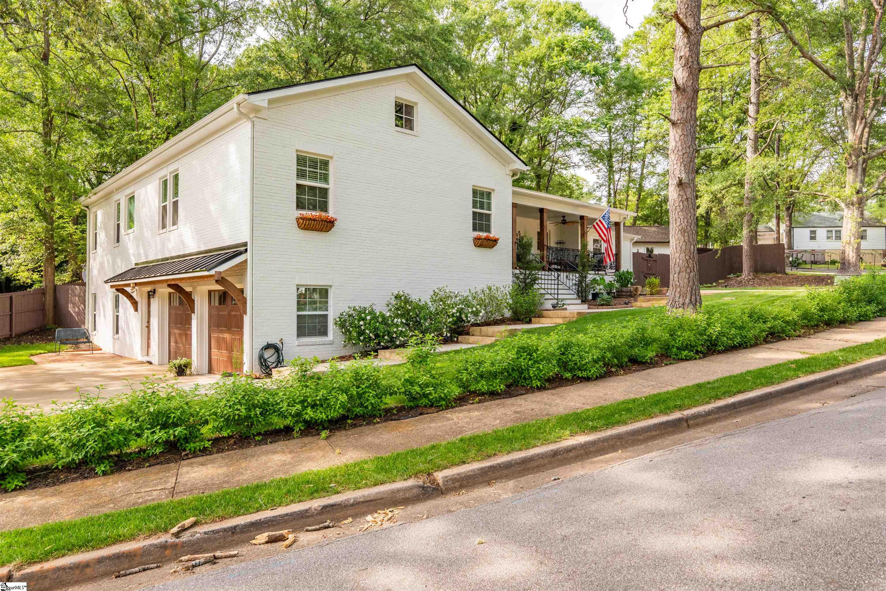 2 Prancer Avenue Greenville, SC 29605