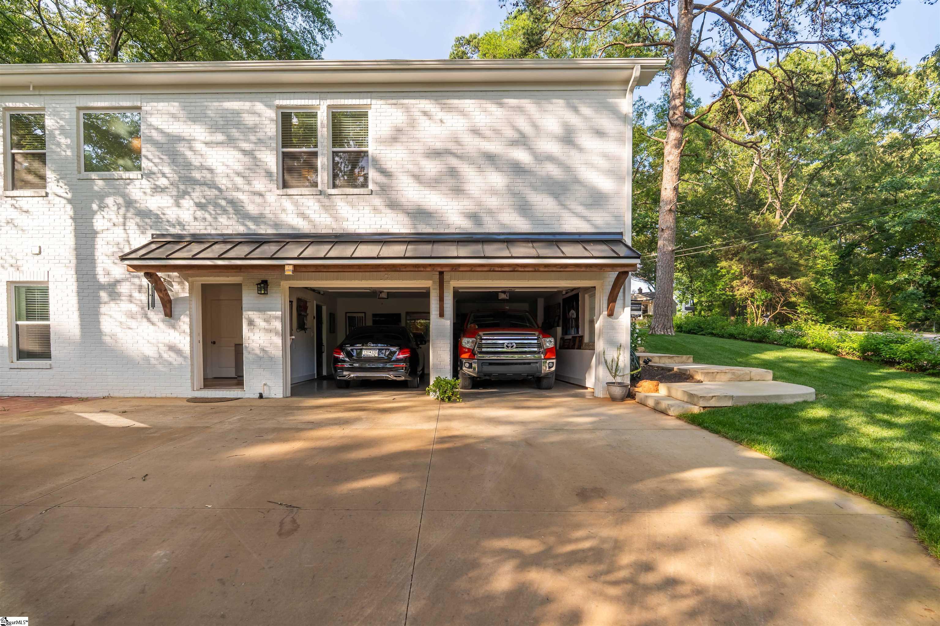 2 Prancer Avenue Greenville, SC 29605
