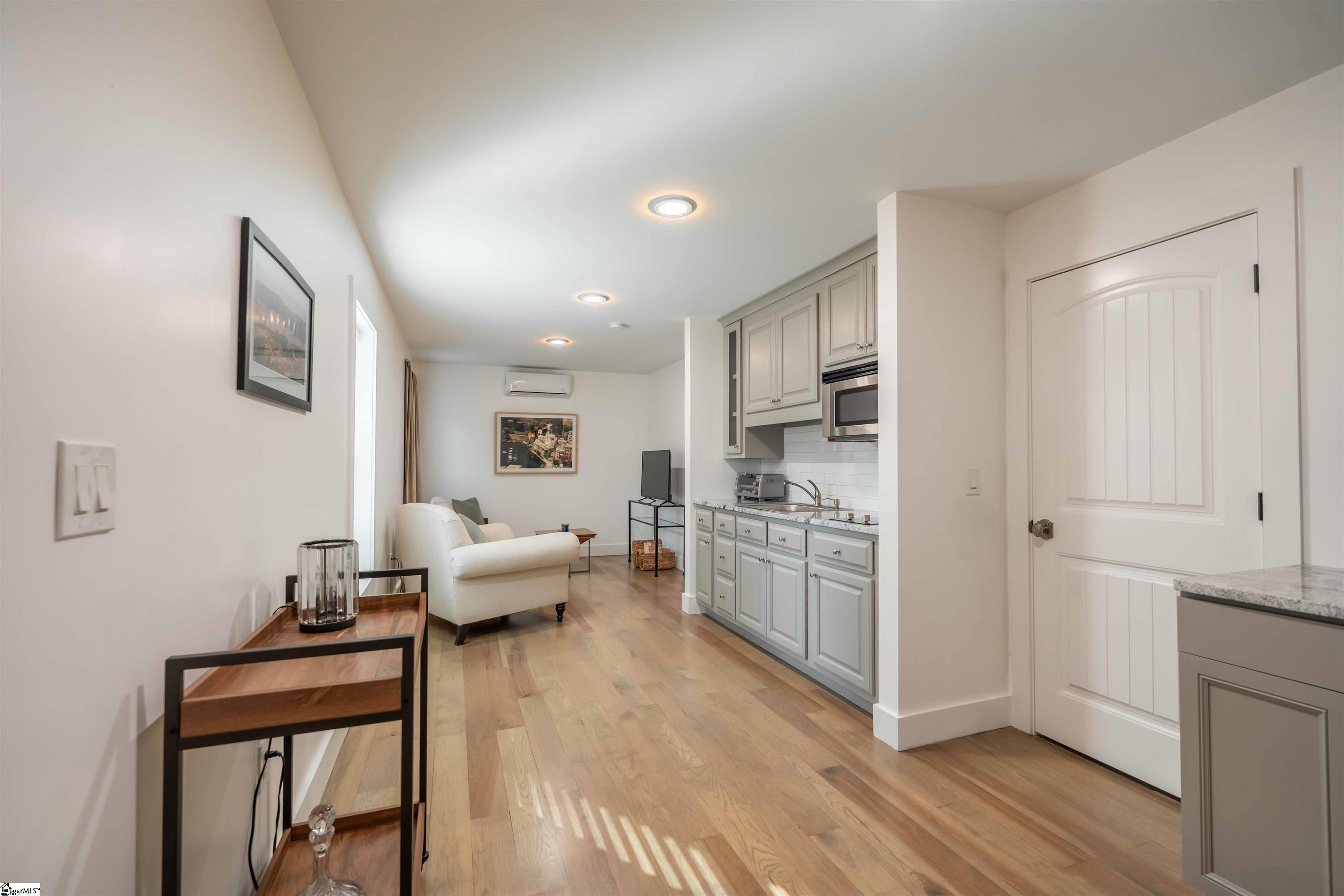 2 Prancer Avenue Greenville, SC 29605