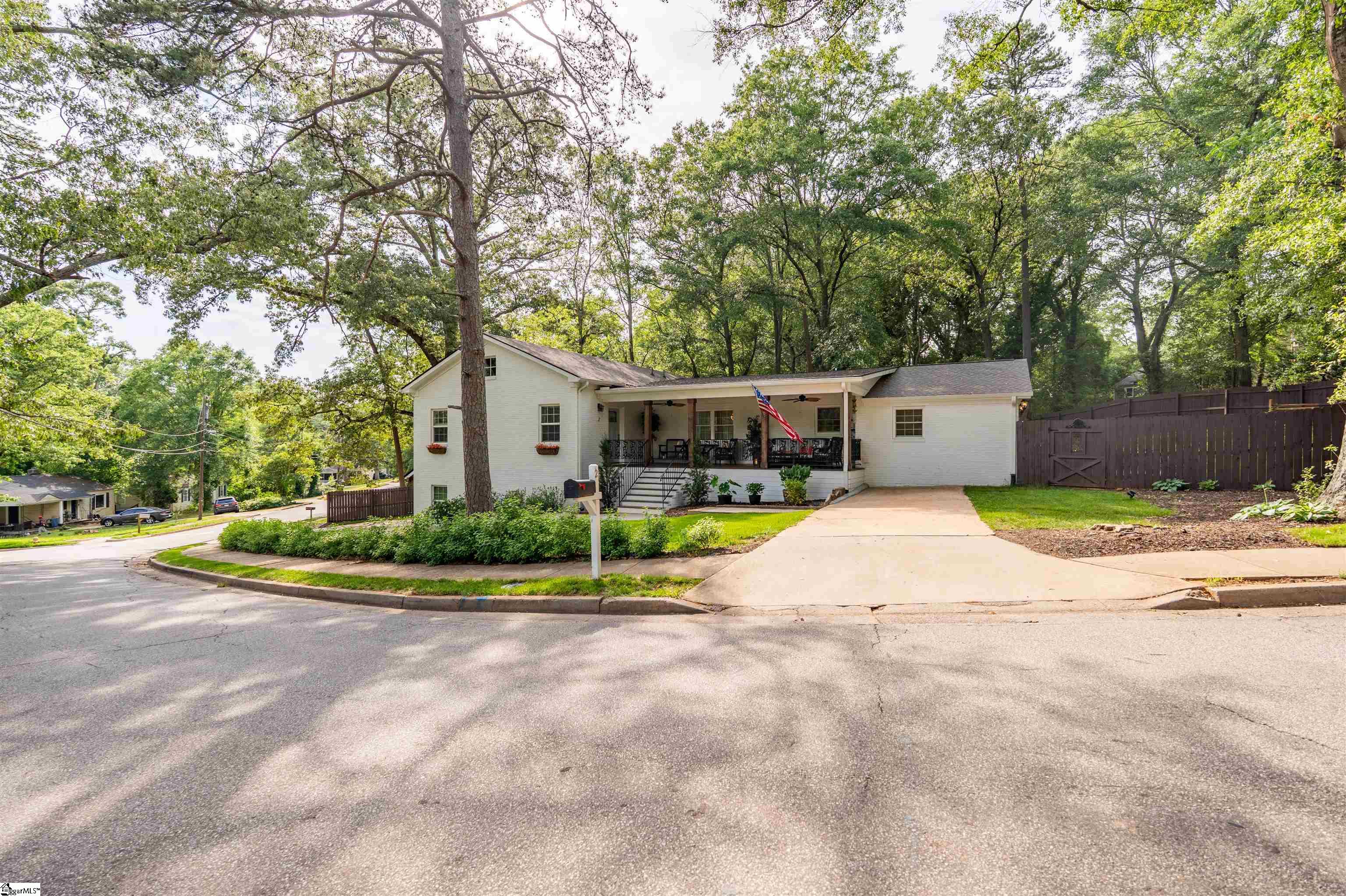 2 Prancer Avenue Greenville, SC 29605