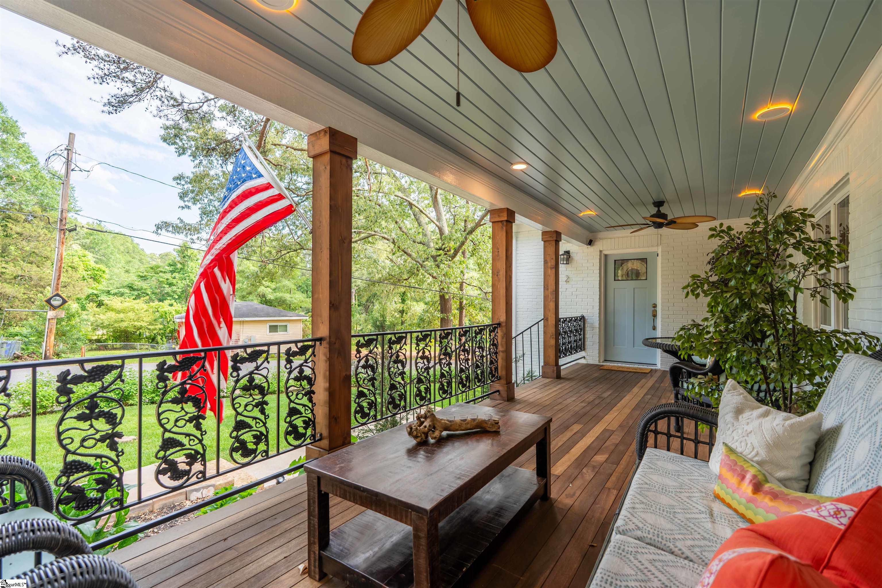 2 Prancer Avenue Greenville, SC 29605