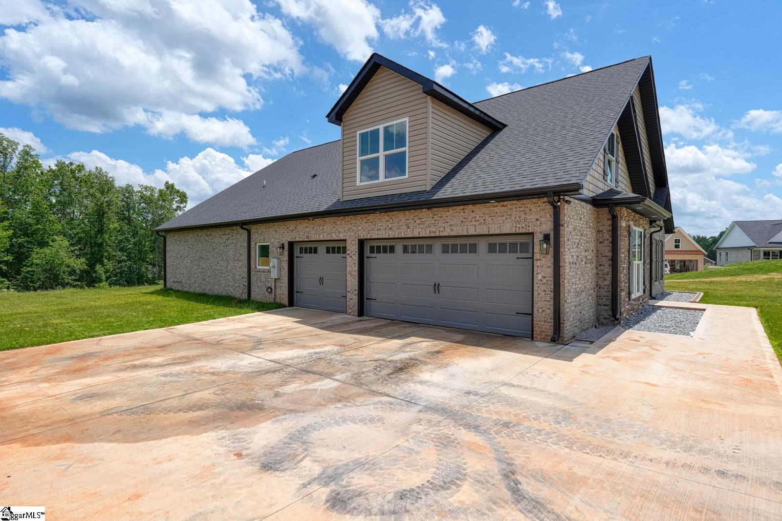 761 Ruby Golightly Drive Inman, SC 29349