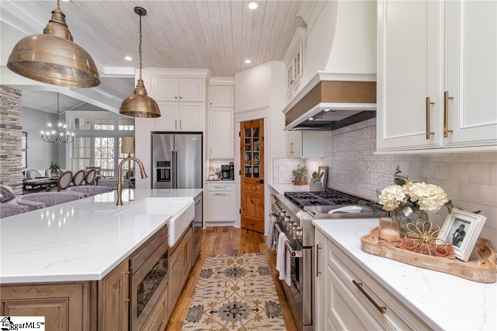 1819 Cross Creek Drive Seneca, SC 29678