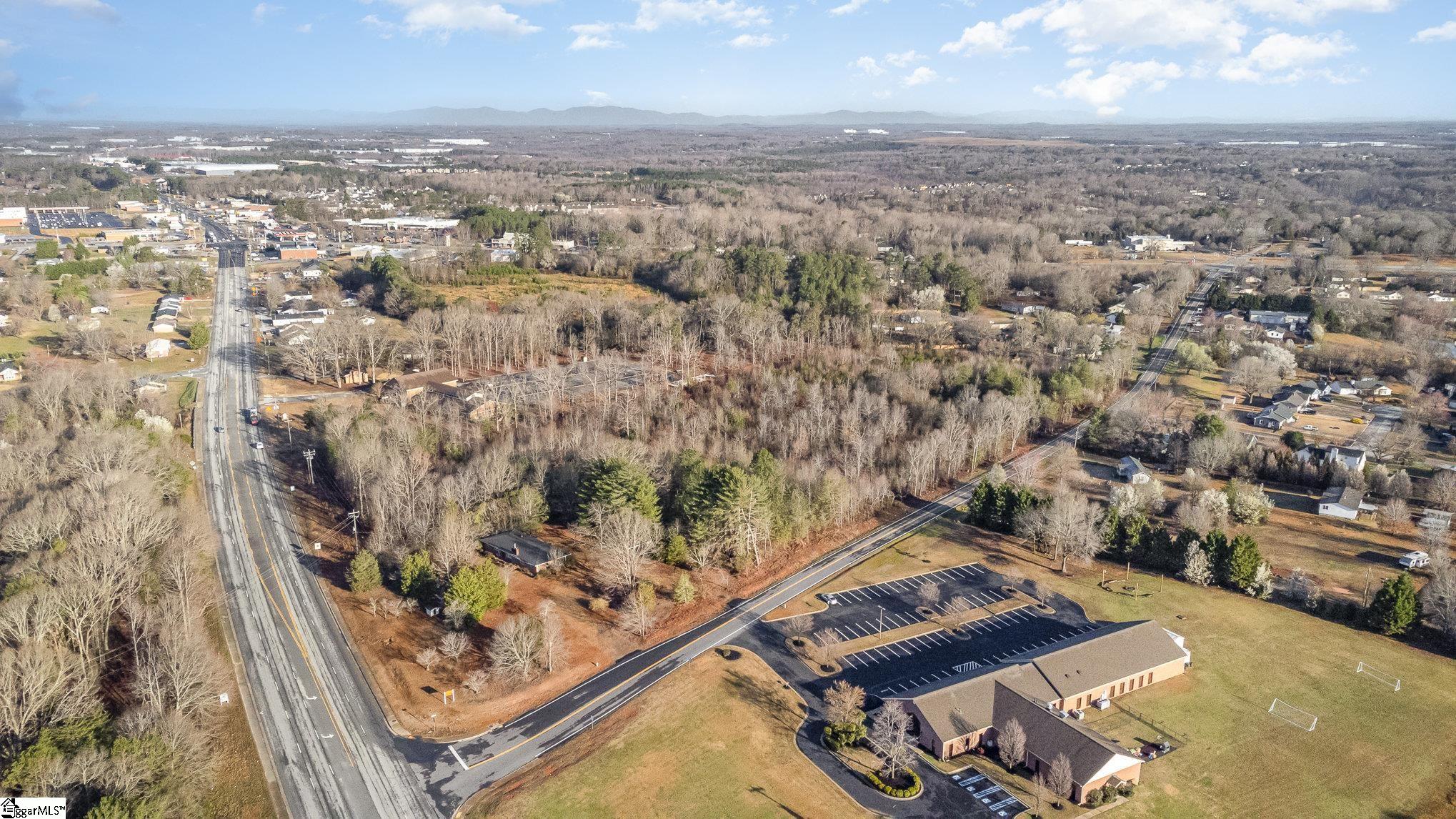3920 Moore Duncan Highway Moore, SC 29369