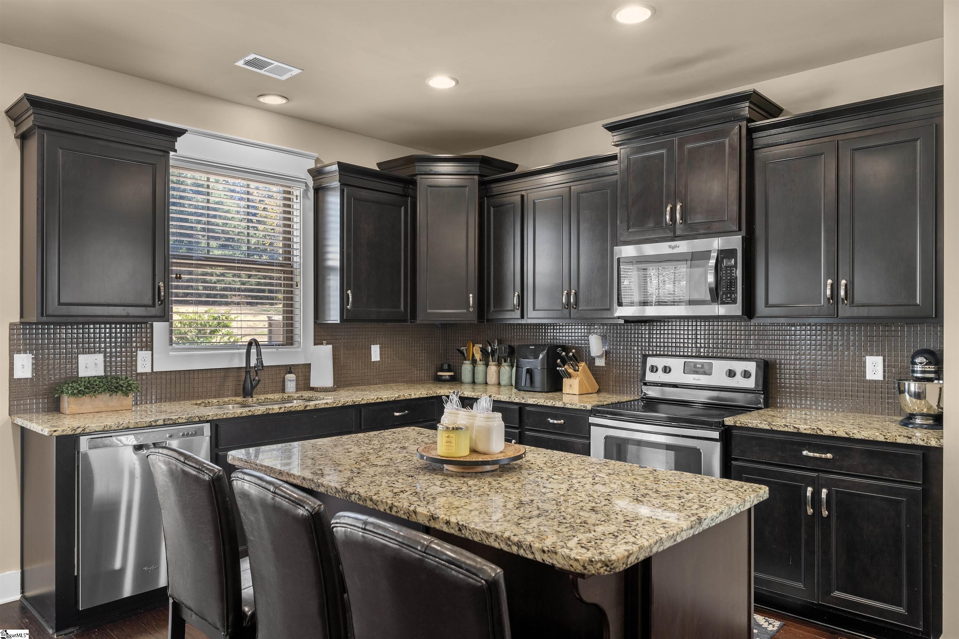 128 Summer Oak Lane Simpsonville, SC 29680