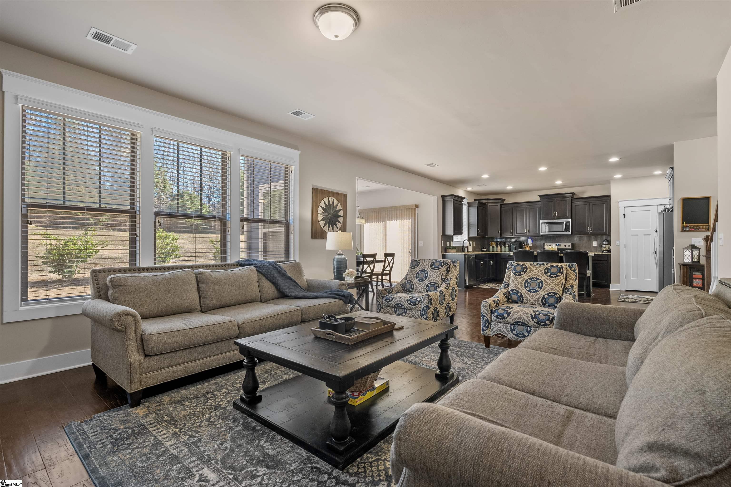 128 Summer Oak Lane Simpsonville, SC 29680