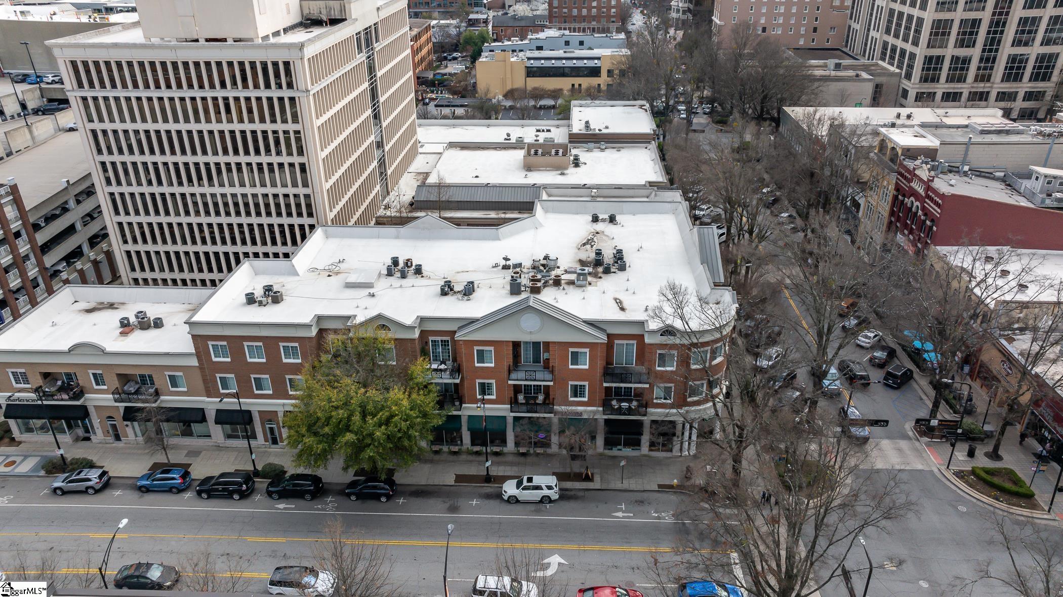 10 E Washington Street