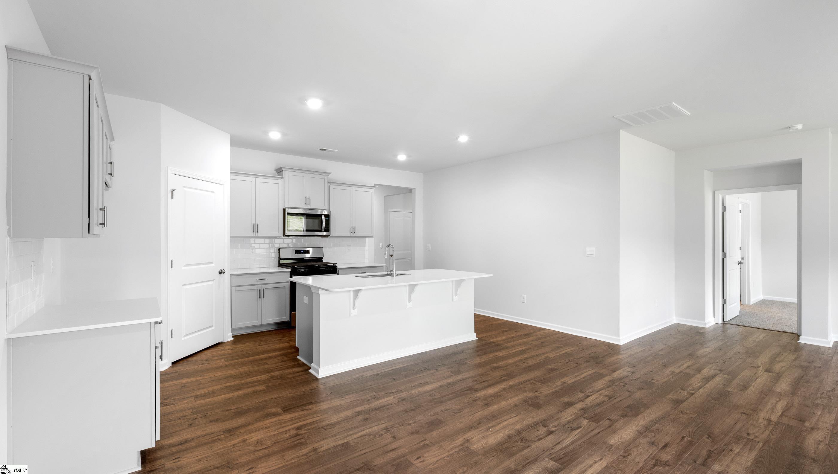 1021 Roleson Way Woodruff, SC 29388