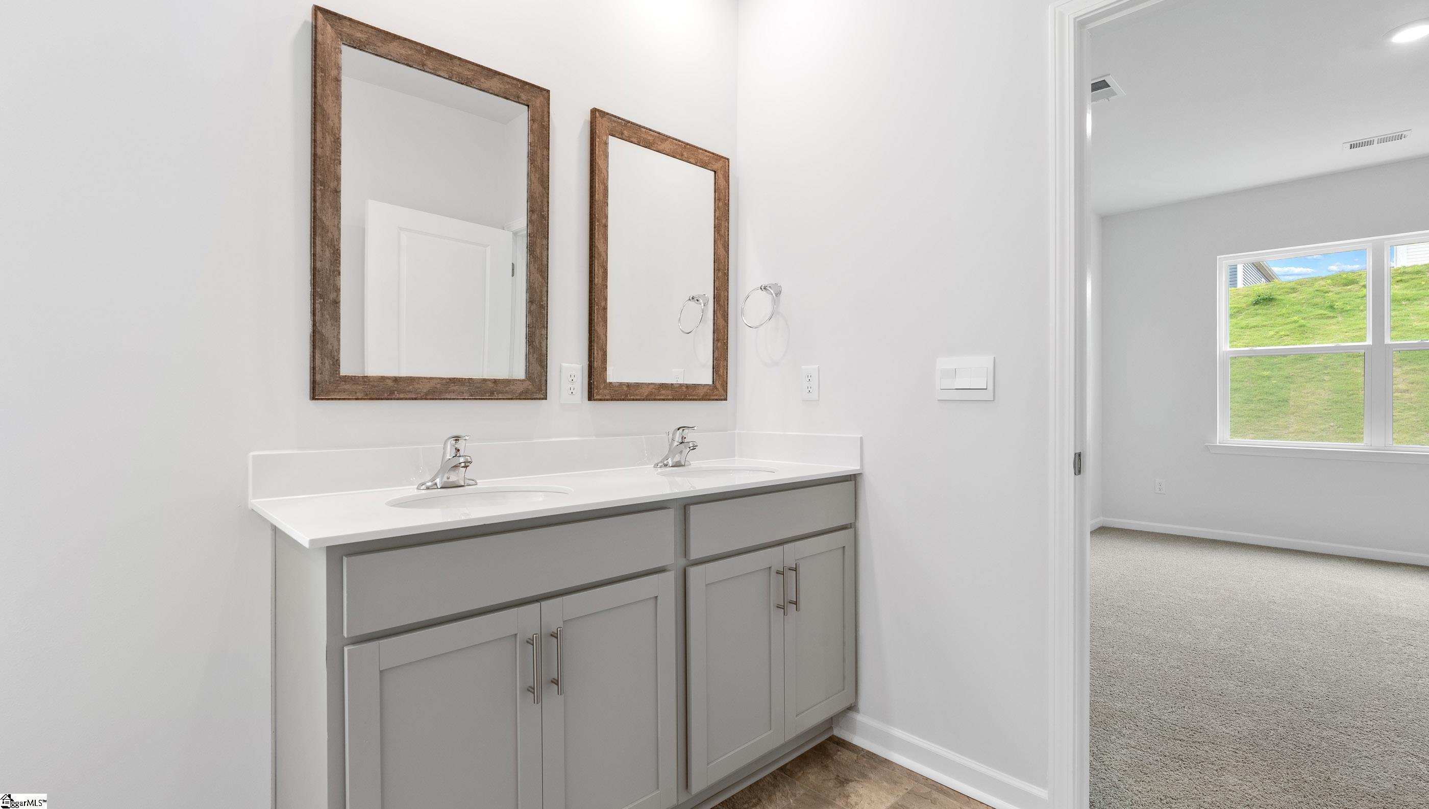 1021 Roleson Way Woodruff, SC 29388