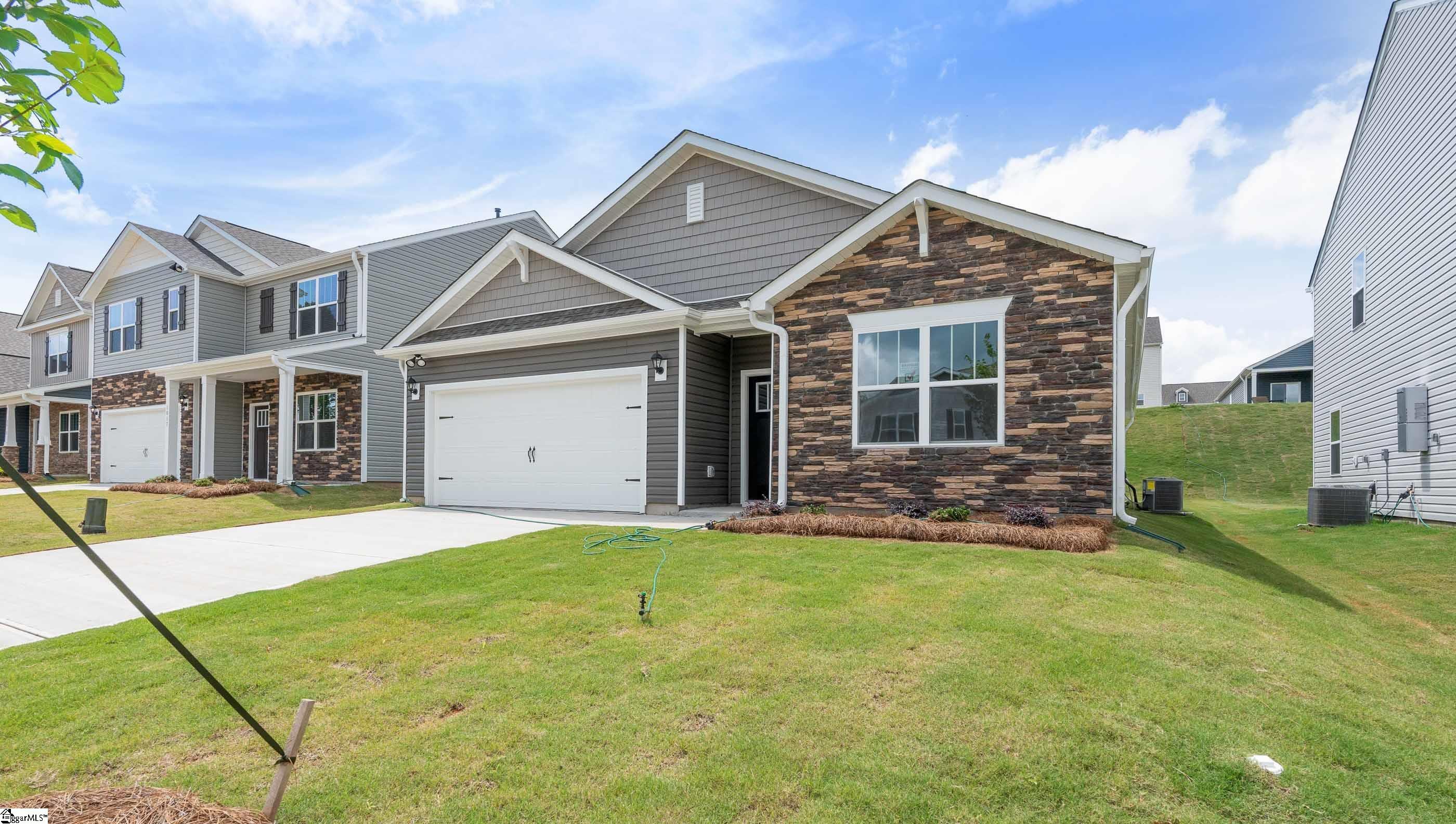 1021 Roleson Way Woodruff, SC 29388