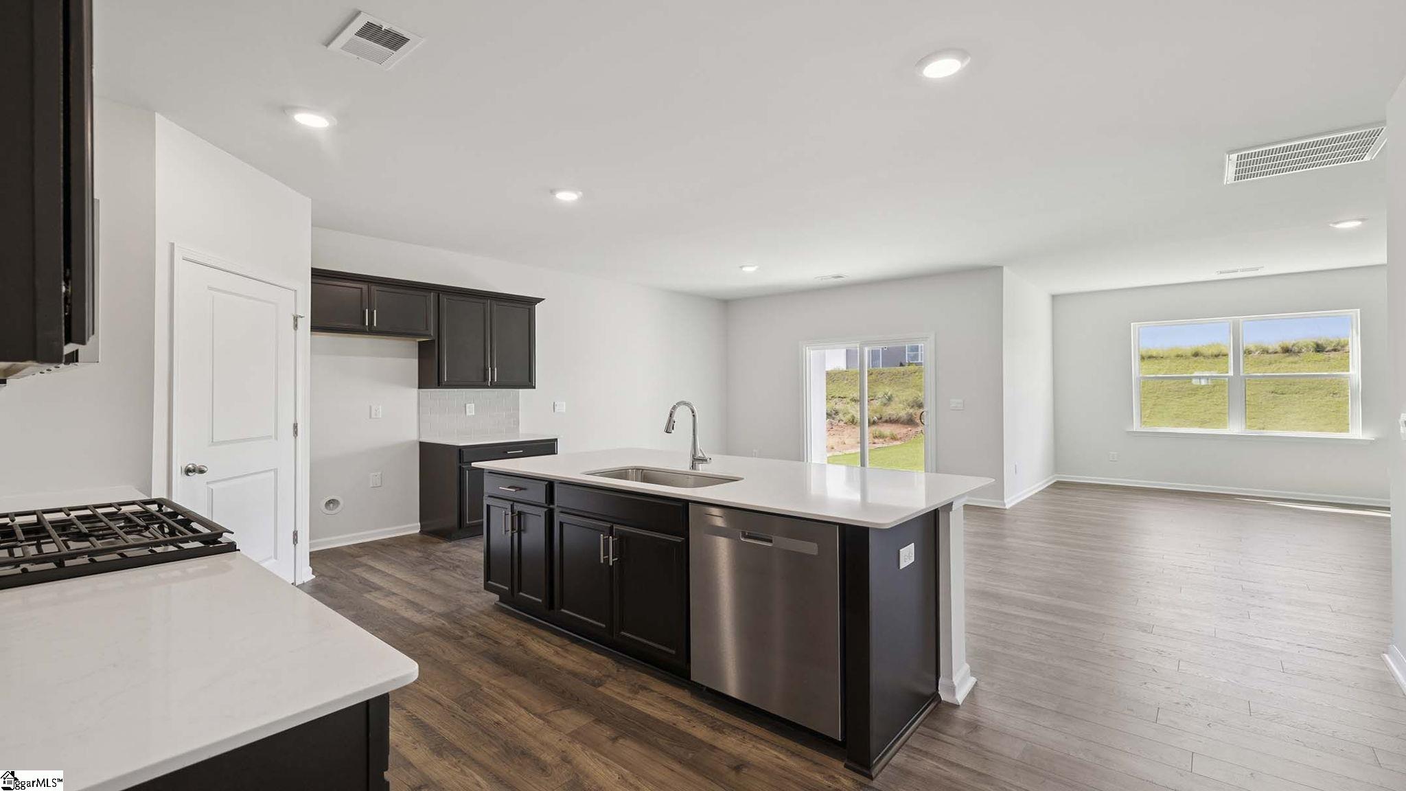 909 Pineland Drive Woodruff, SC 29388