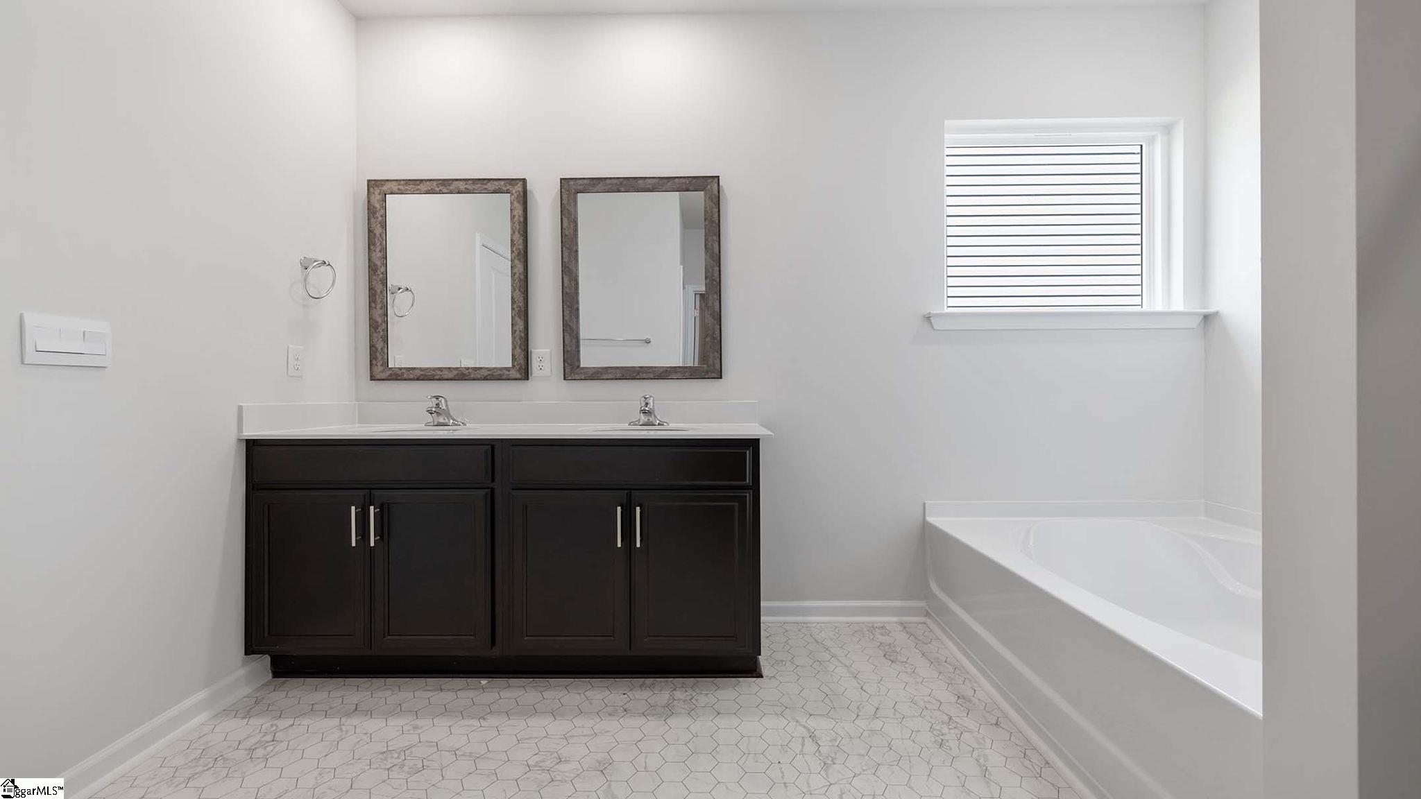 909 Pineland Drive Woodruff, SC 29388