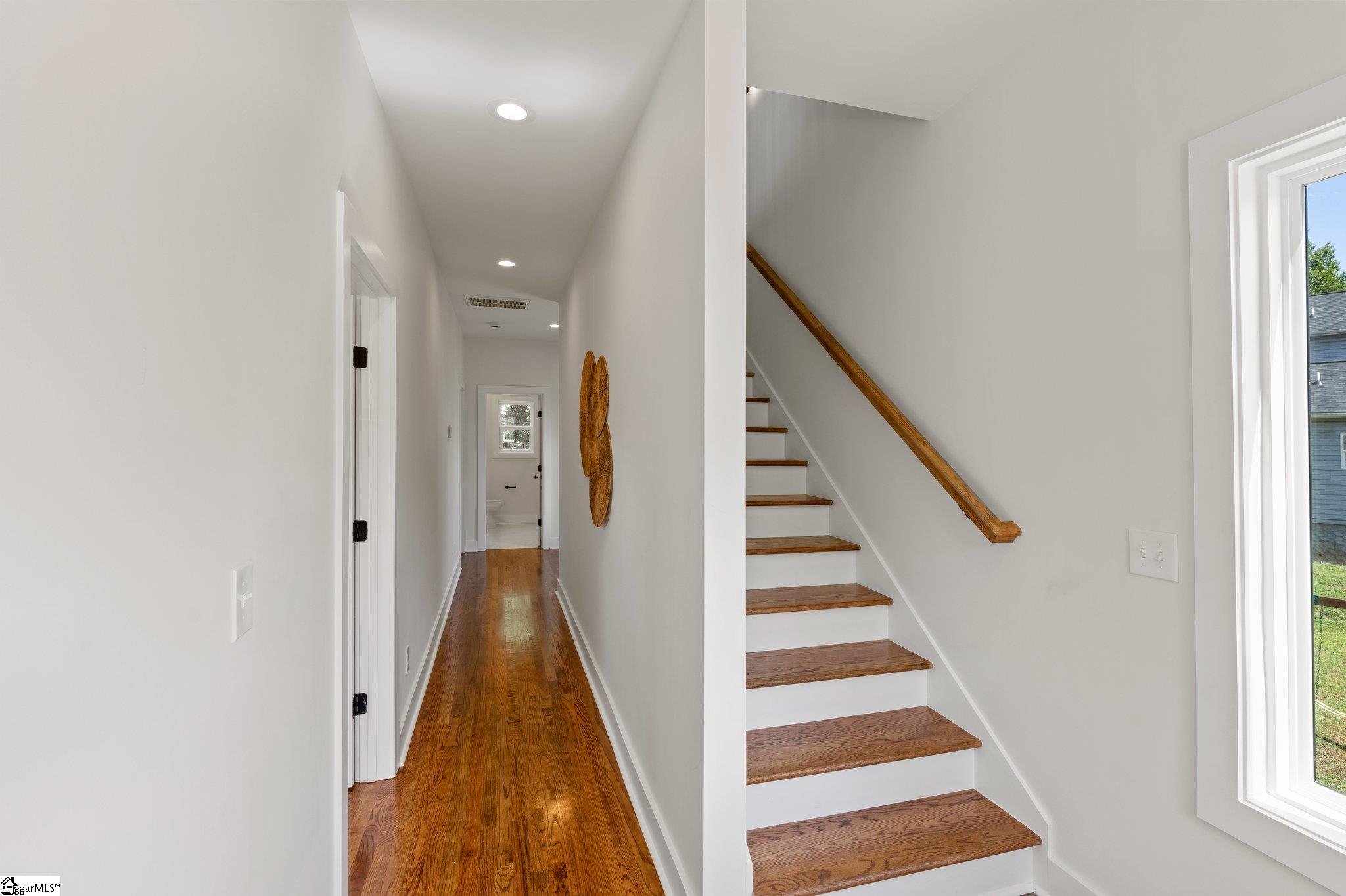 10 Martin Row Greenville, SC 29601