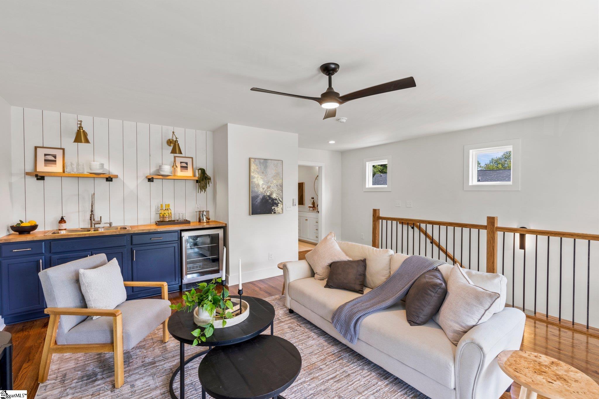 10 Martin Row Greenville, SC 29601