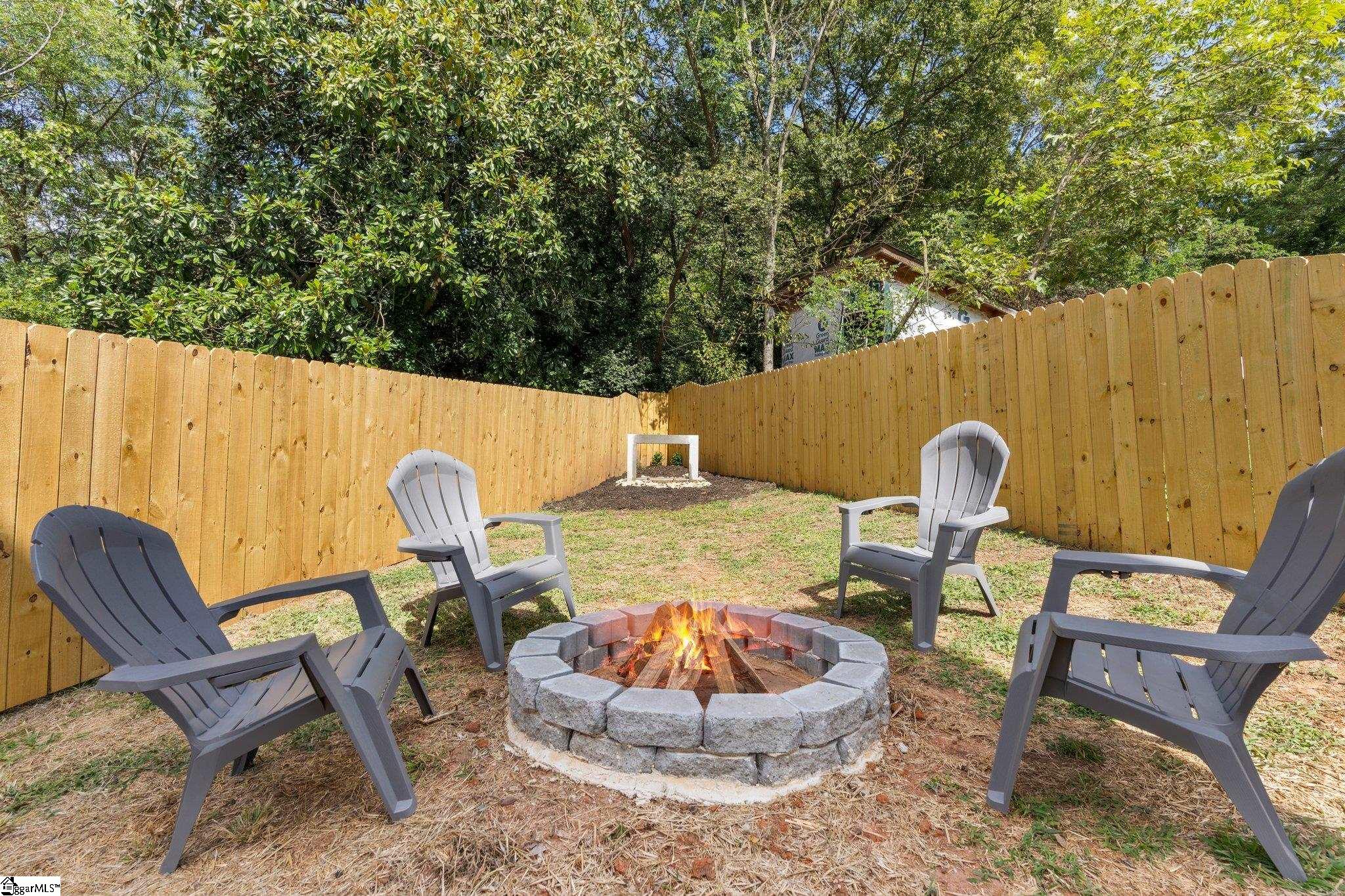 10 Martin Row Greenville, SC 29601