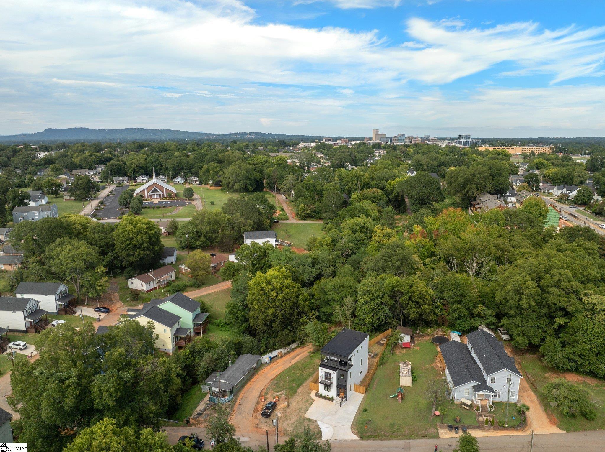 10 Martin Row Greenville, SC 29601