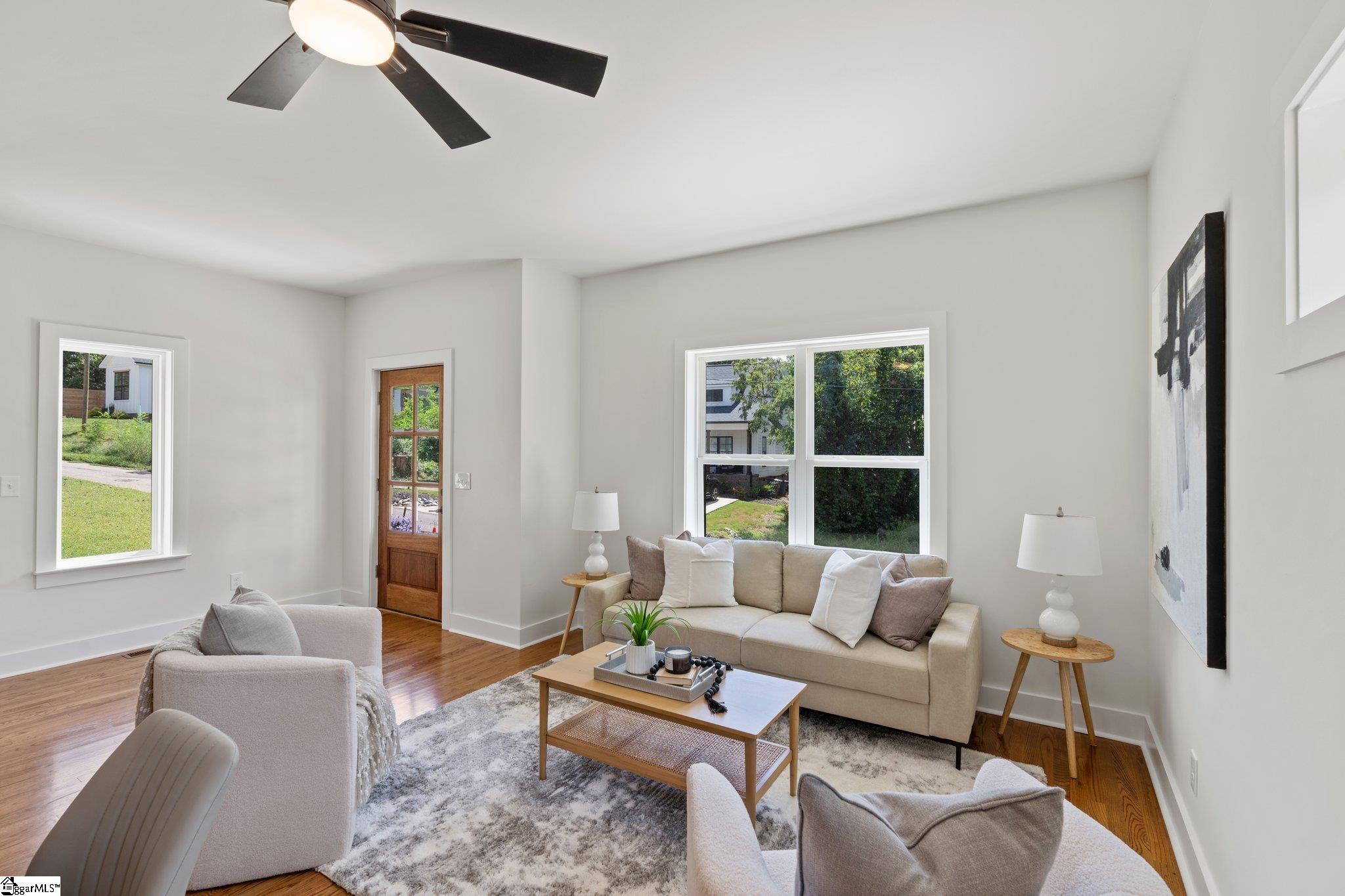 10 Martin Row Greenville, SC 29601