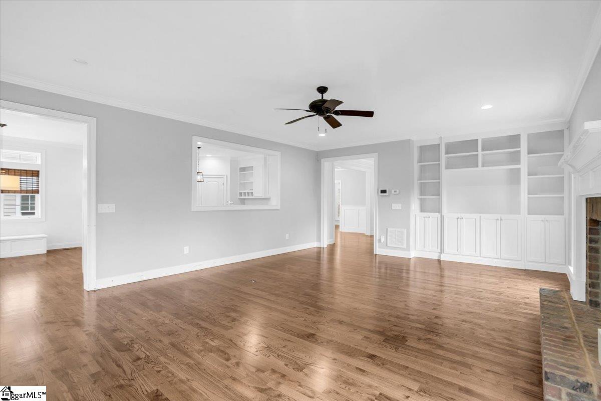 122 Keowee Avenue Greenville, SC 29605