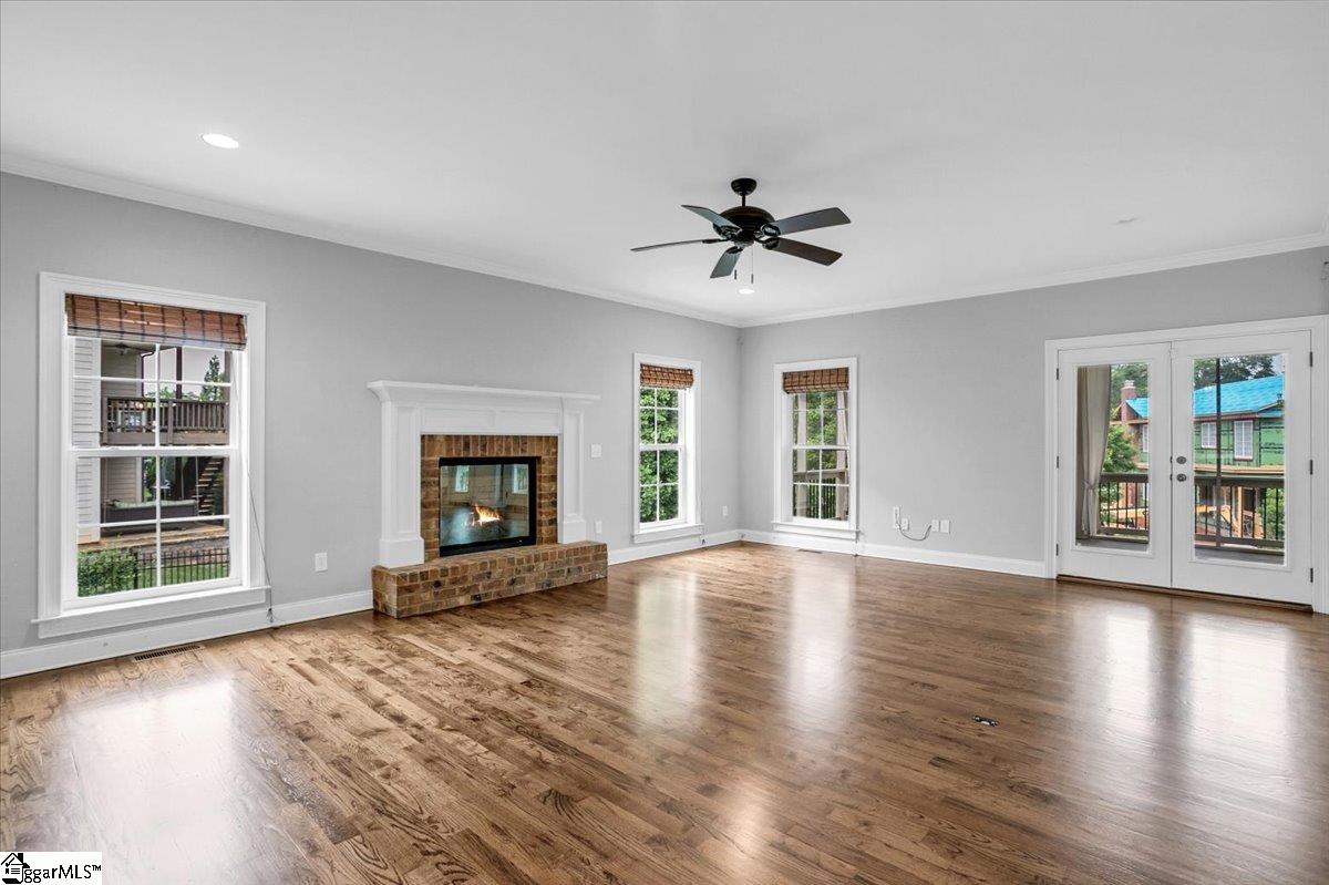 122 Keowee Avenue Greenville, SC 29605