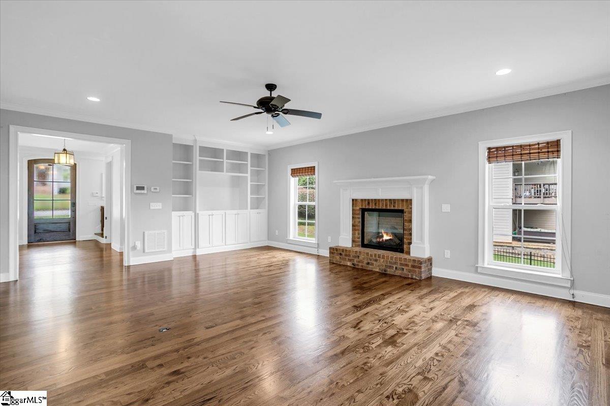 122 Keowee Avenue Greenville, SC 29605