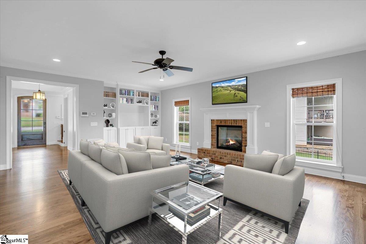 122 Keowee Avenue Greenville, SC 29605