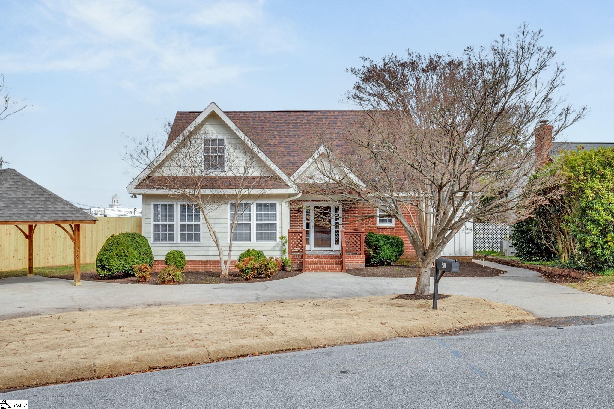 21 Fore Avenue Greenville, SC 29607-3217