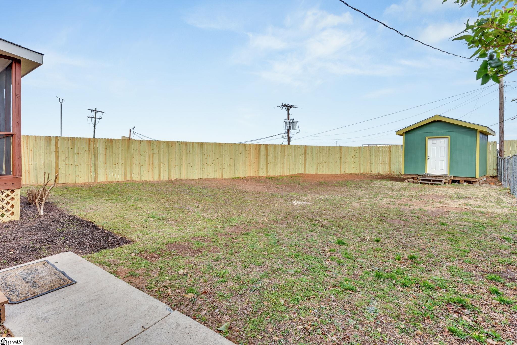 21 Fore Avenue Greenville, SC 29607-3217